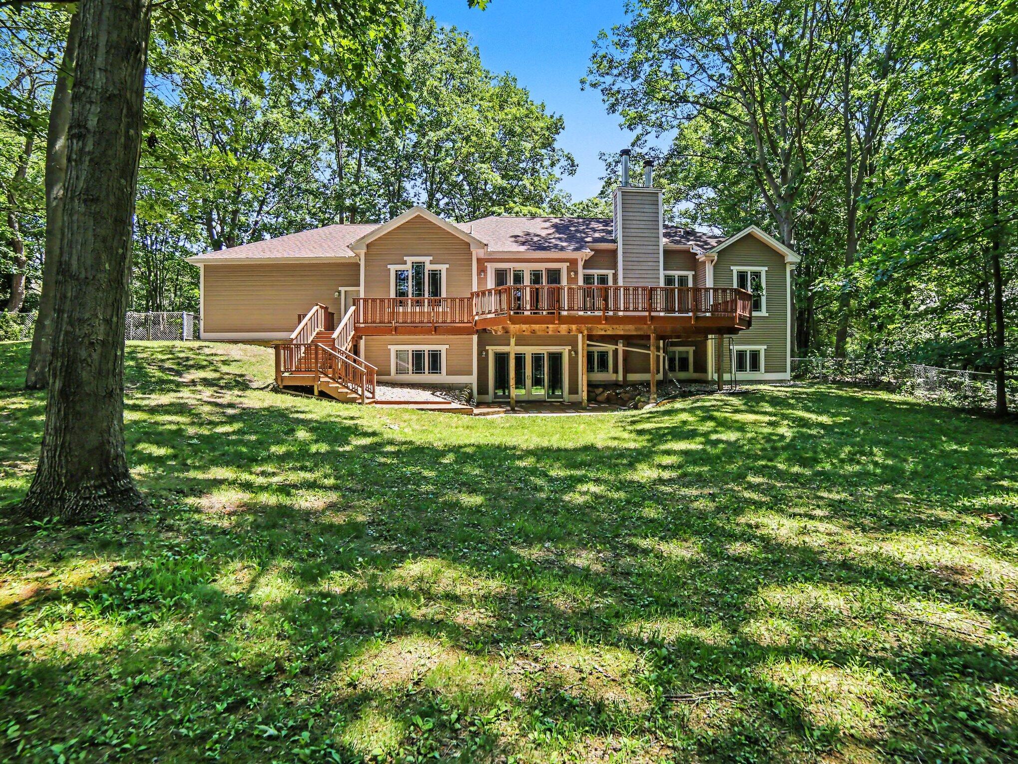1561 N Wooded Lake Drive Ludington MI 49431