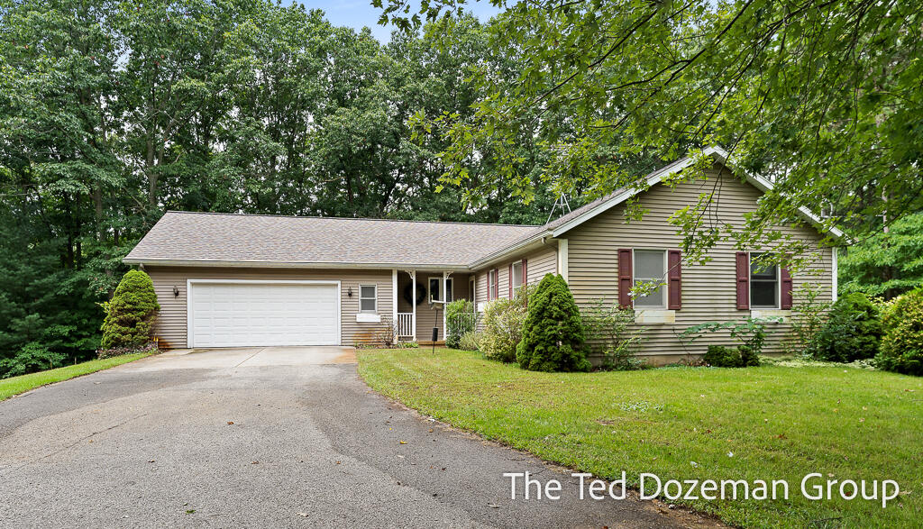 16565 Greenly Street Holland MI 49424