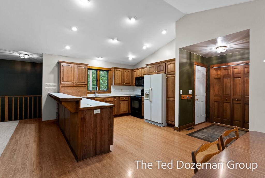16565 Greenly Street Holland MI 49424