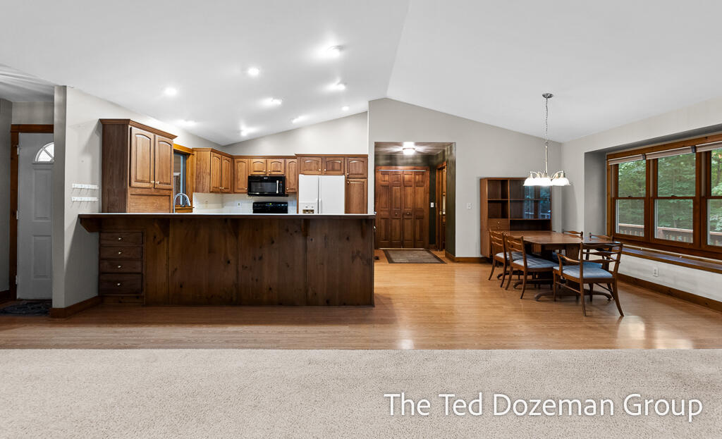 16565 Greenly Street Holland MI 49424