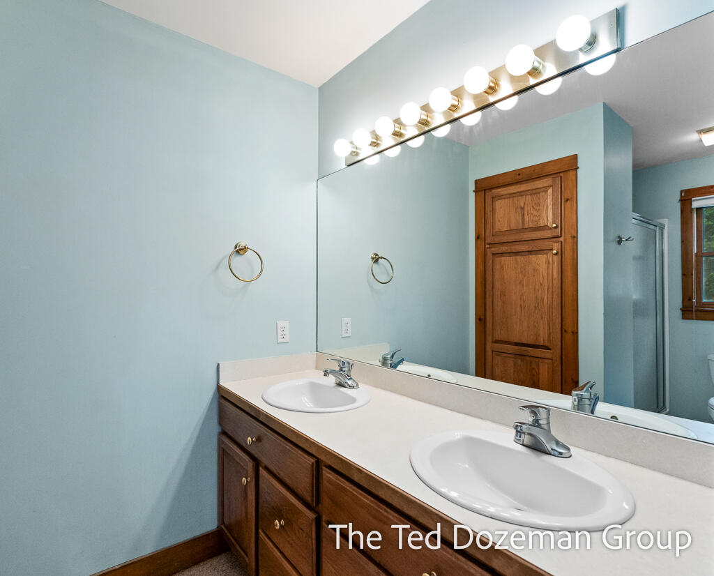 16565 Greenly Street Holland MI 49424
