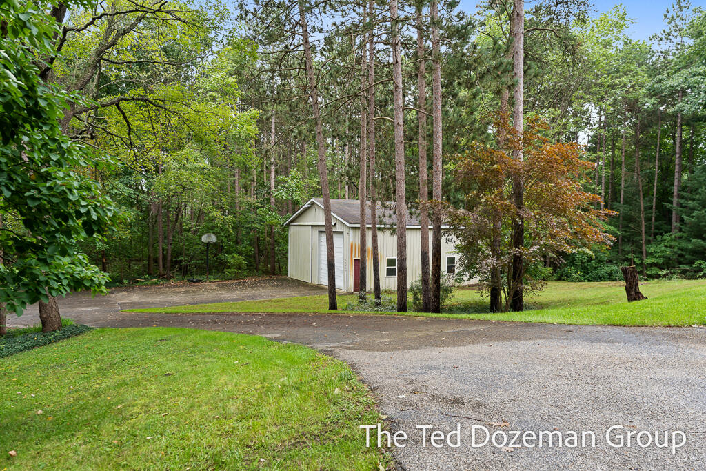 16565 Greenly Street Holland MI 49424