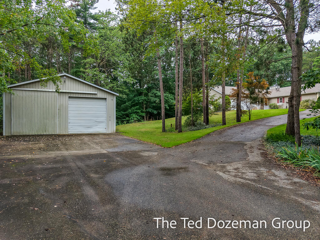 16565 Greenly Street Holland MI 49424