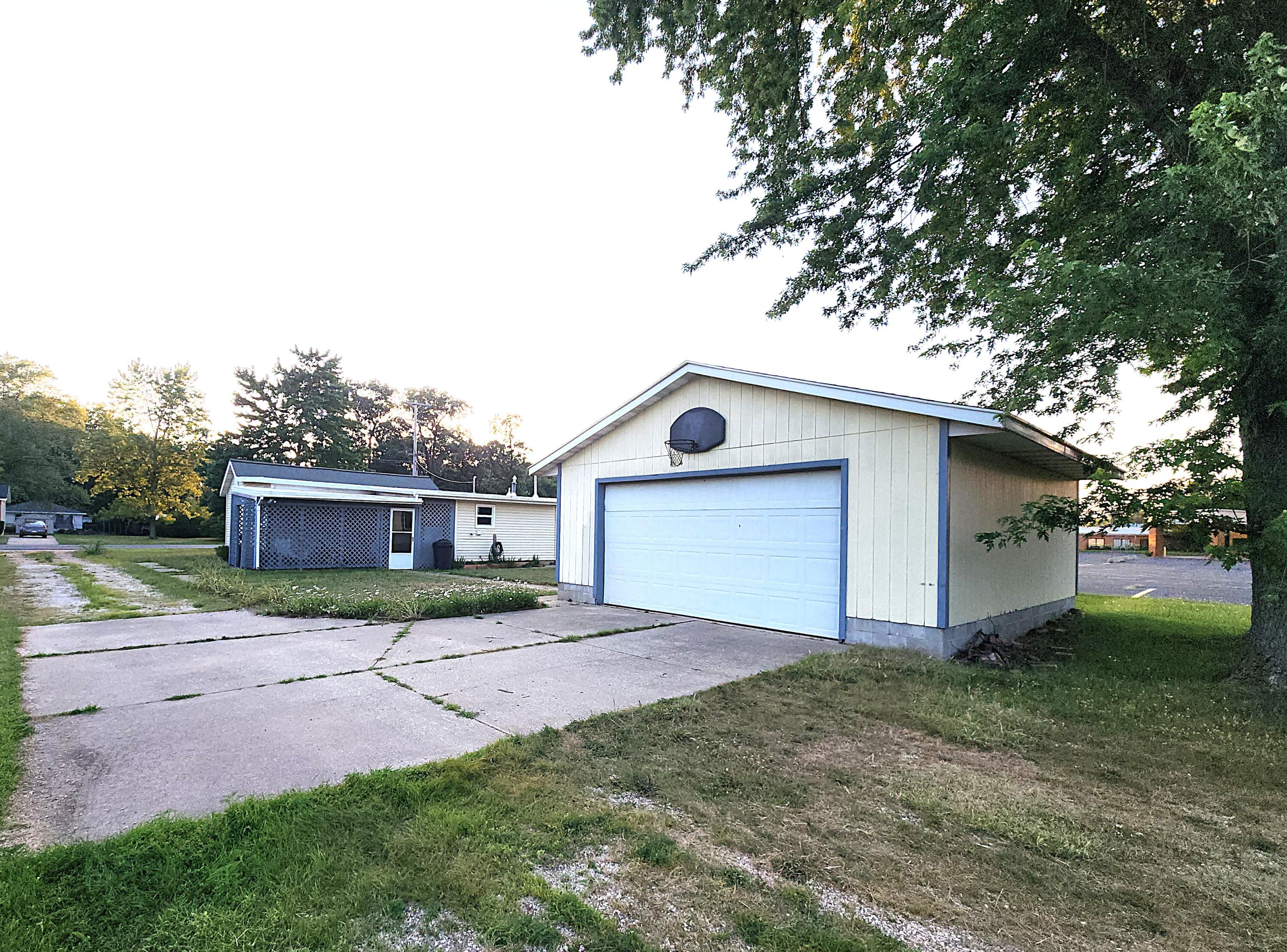 1150 S Quarterline Road Muskegon MI 49442