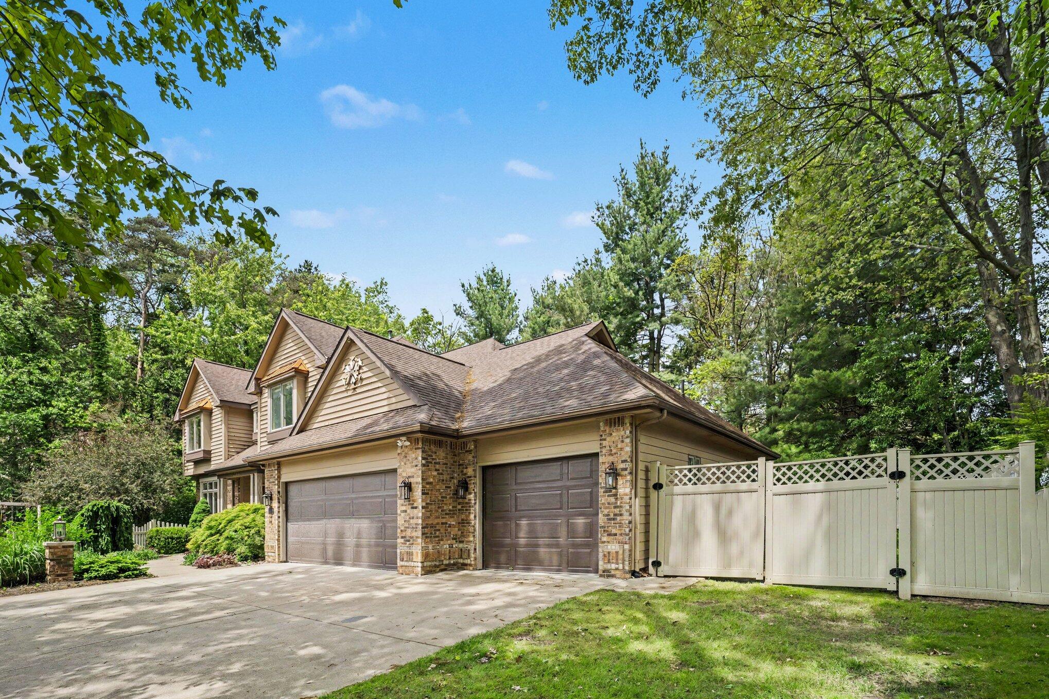 5390 Saddle Club Drive Kalamazoo MI 49009