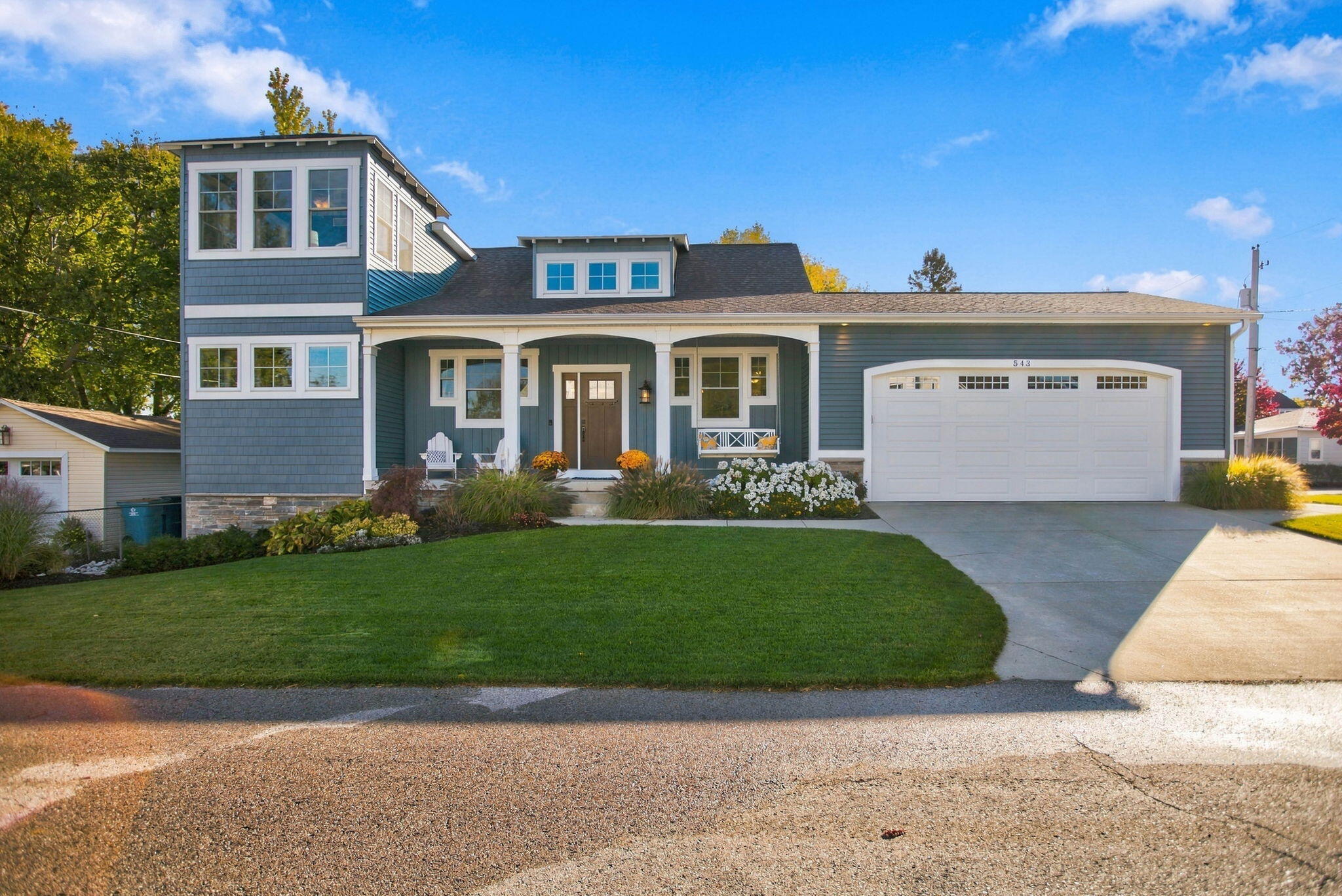 543 Lake Drive Holland MI 49423