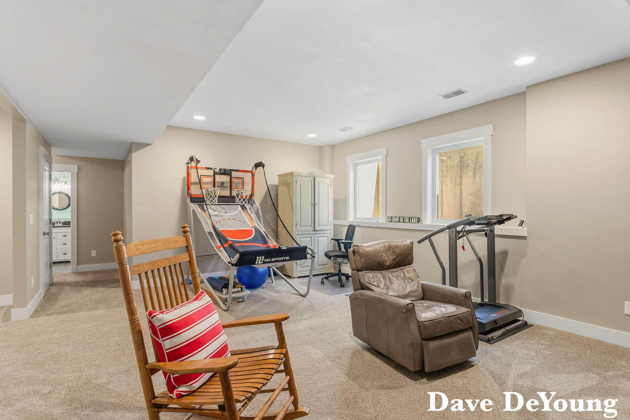 543 Lake Drive Holland MI 49423
