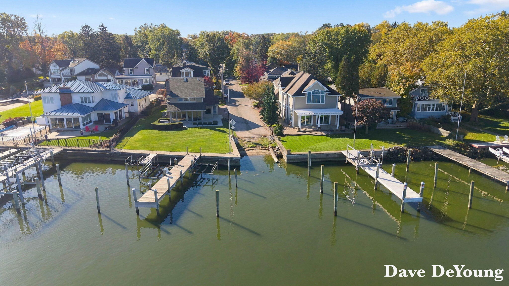 543 Lake Drive Holland MI 49423