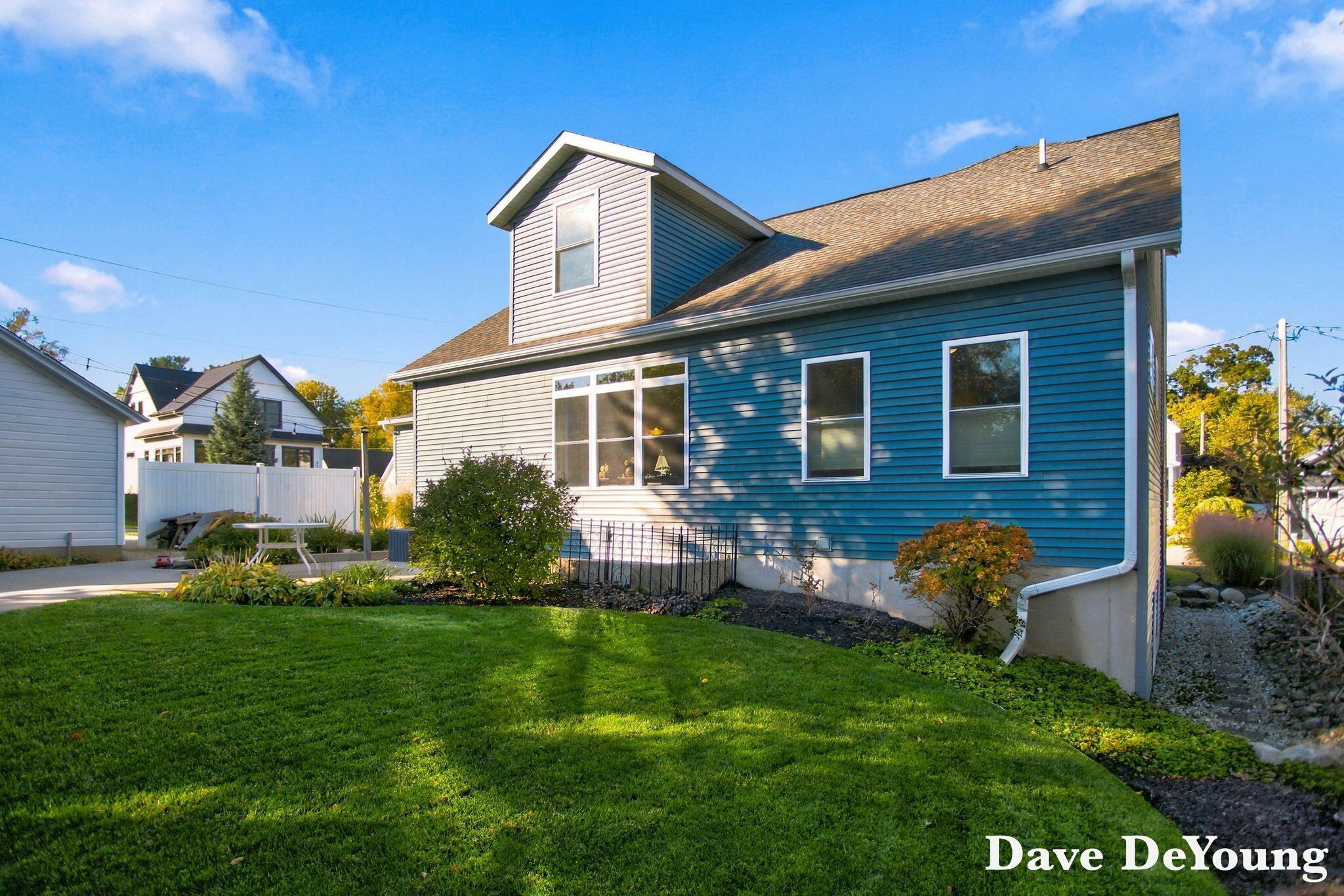543 Lake Drive Holland MI 49423