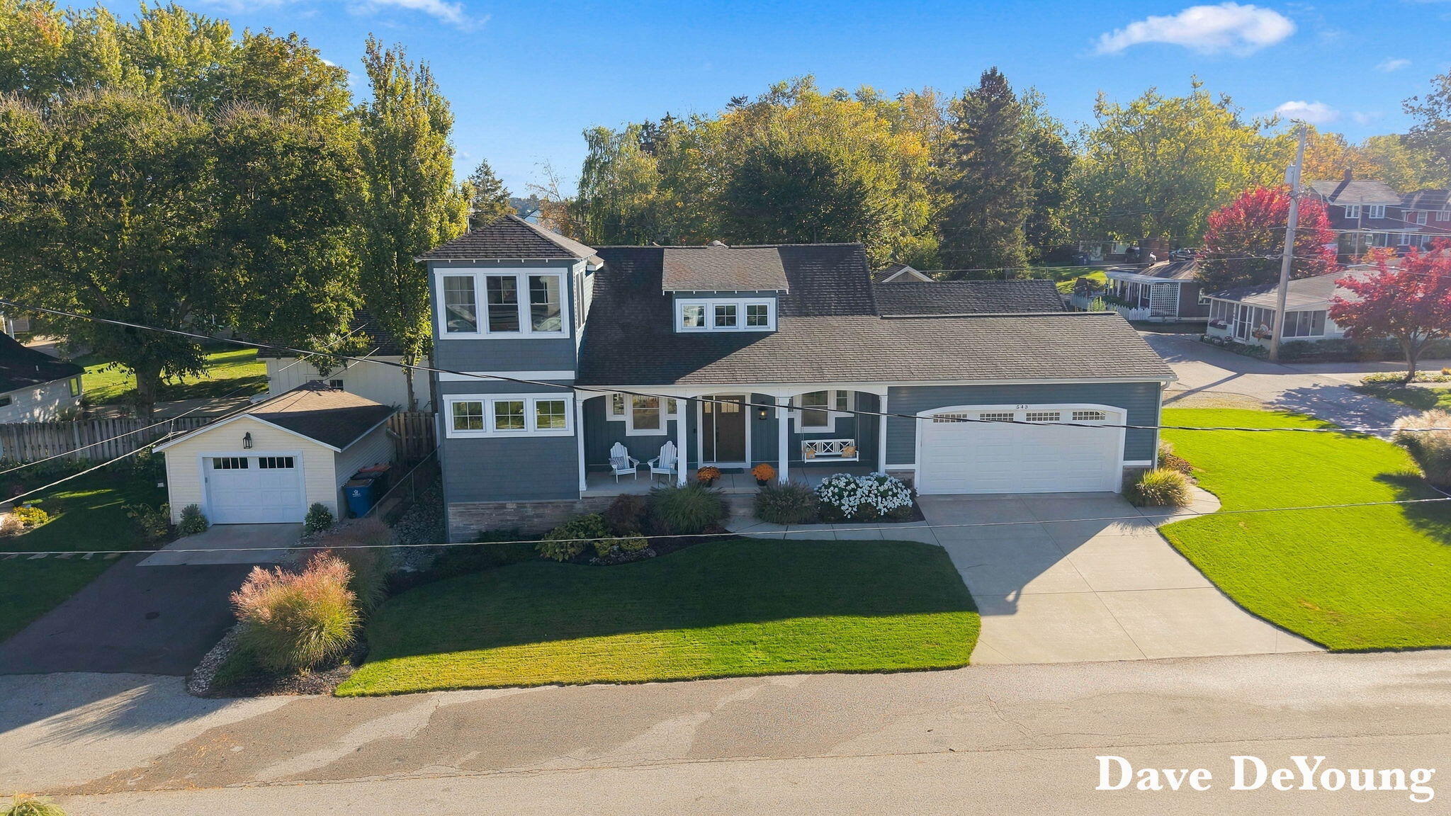 543 Lake Drive Holland MI 49423