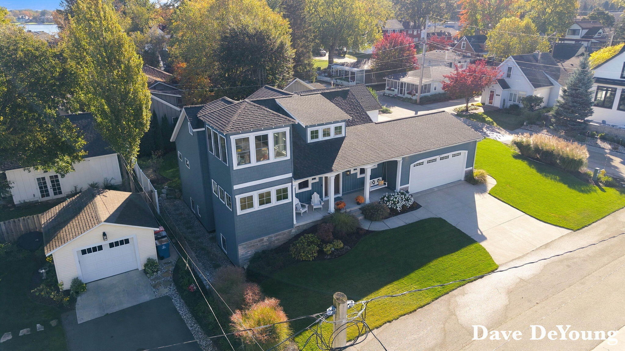 543 Lake Drive Holland MI 49423