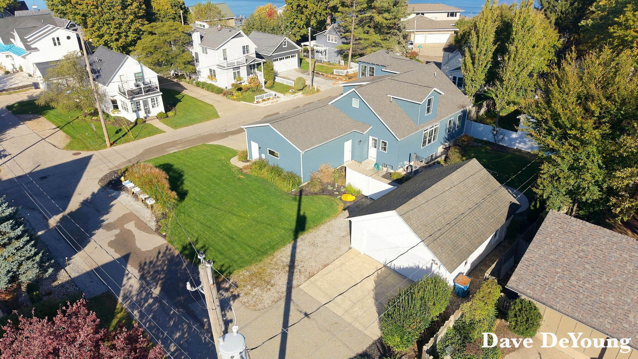 543 Lake Drive Holland MI 49423