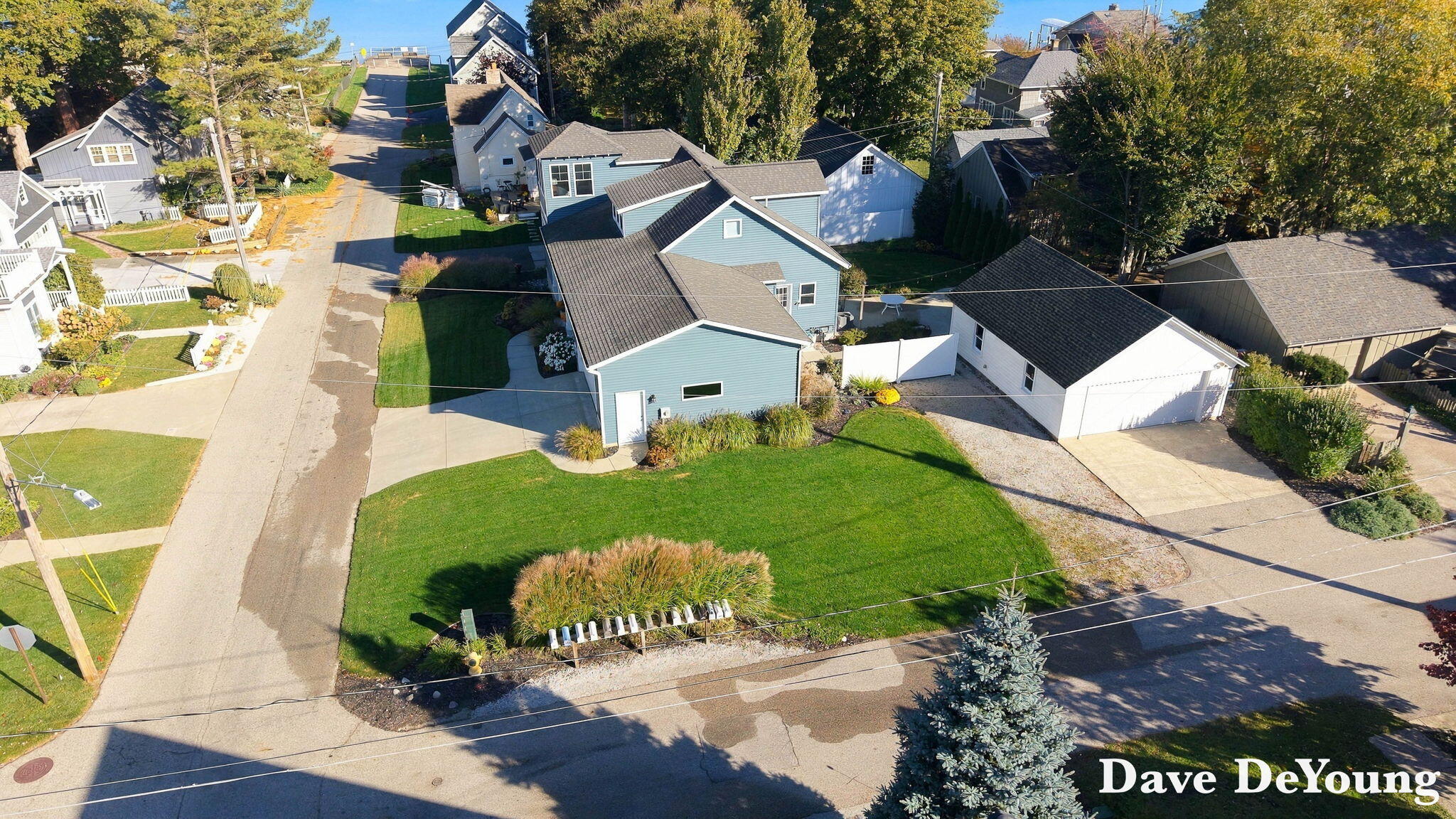 543 Lake Drive Holland MI 49423