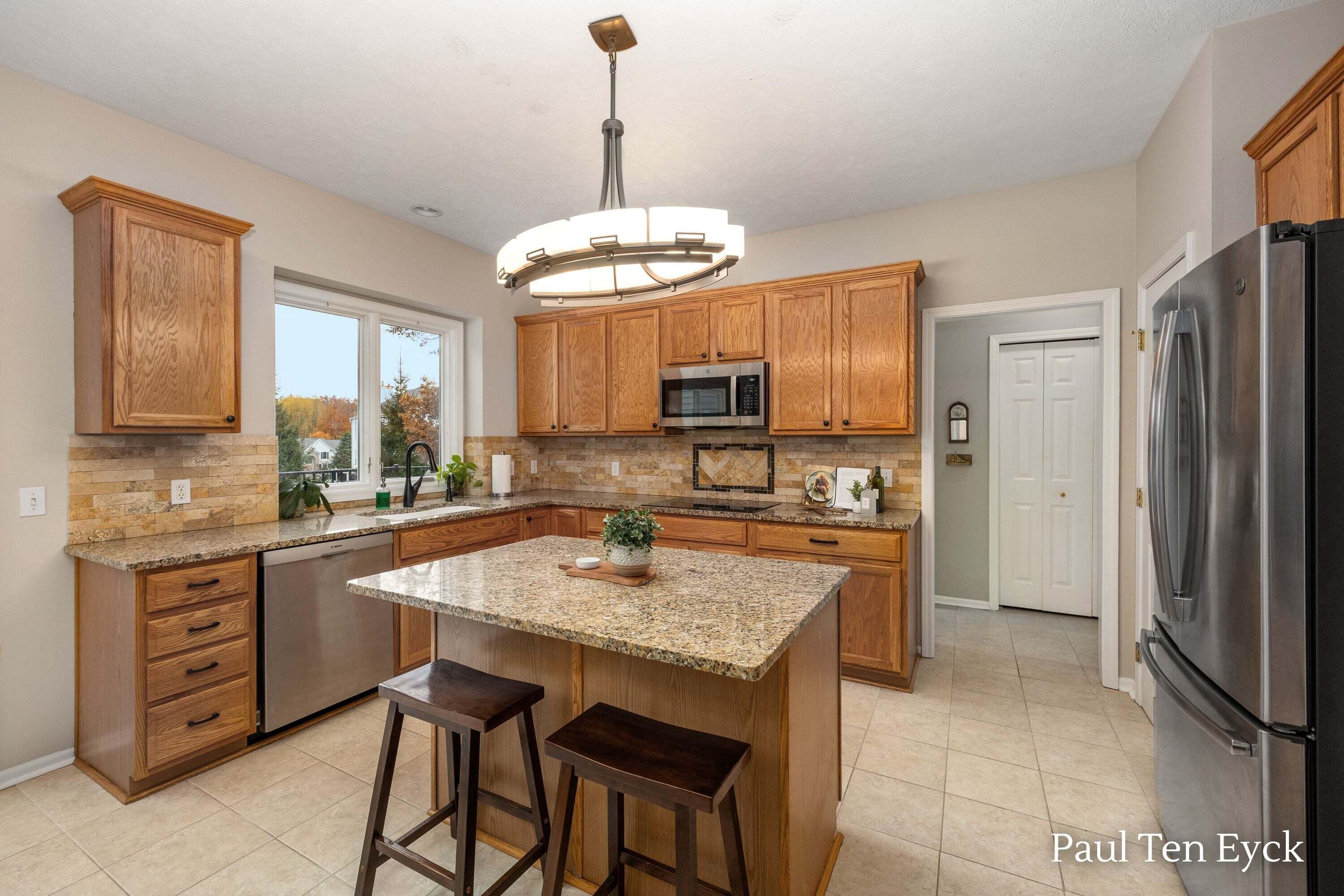 7069 Maplecrest Drive SE Grand Rapids MI 49546