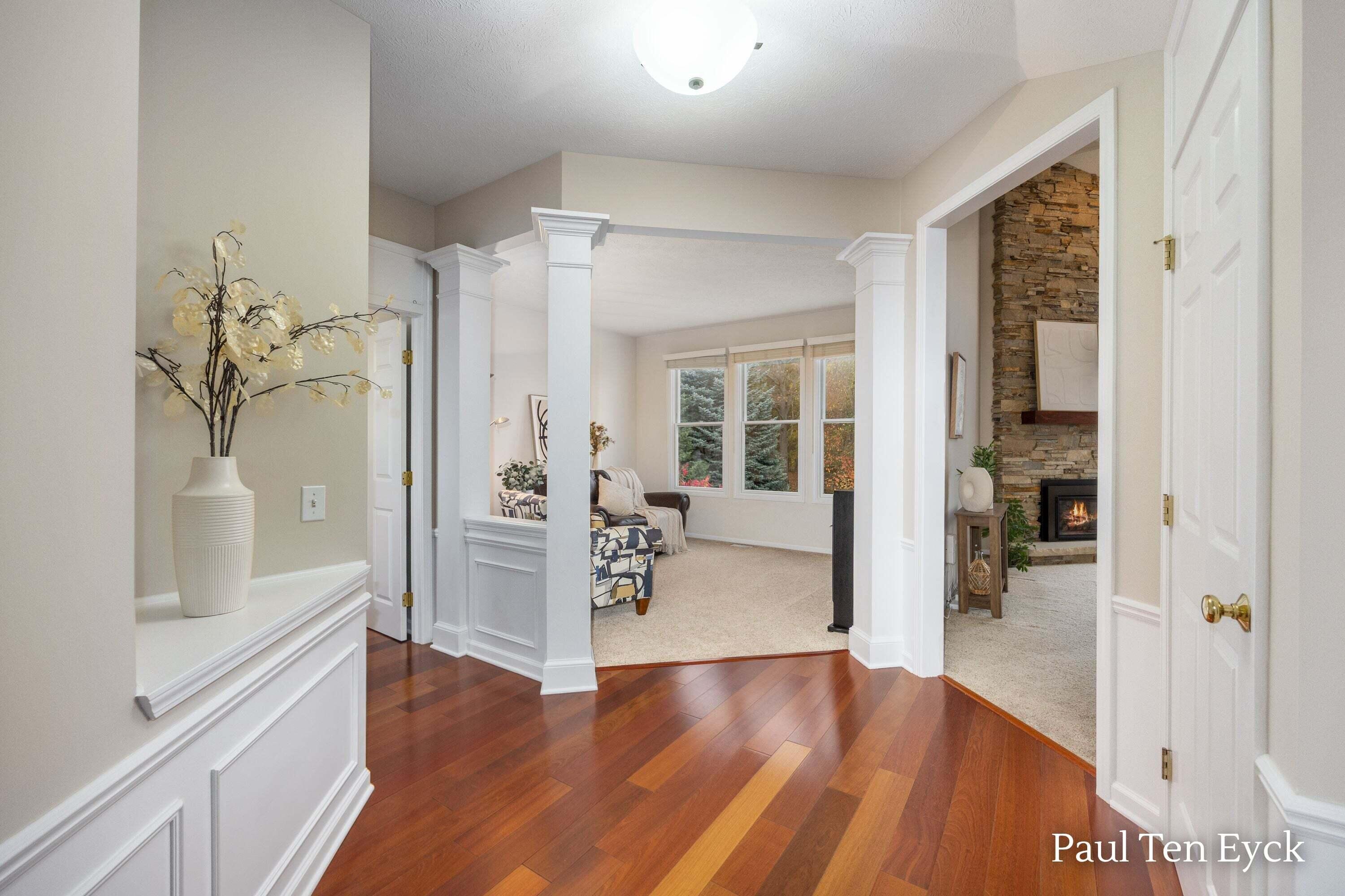 7069 Maplecrest Drive SE Grand Rapids MI 49546