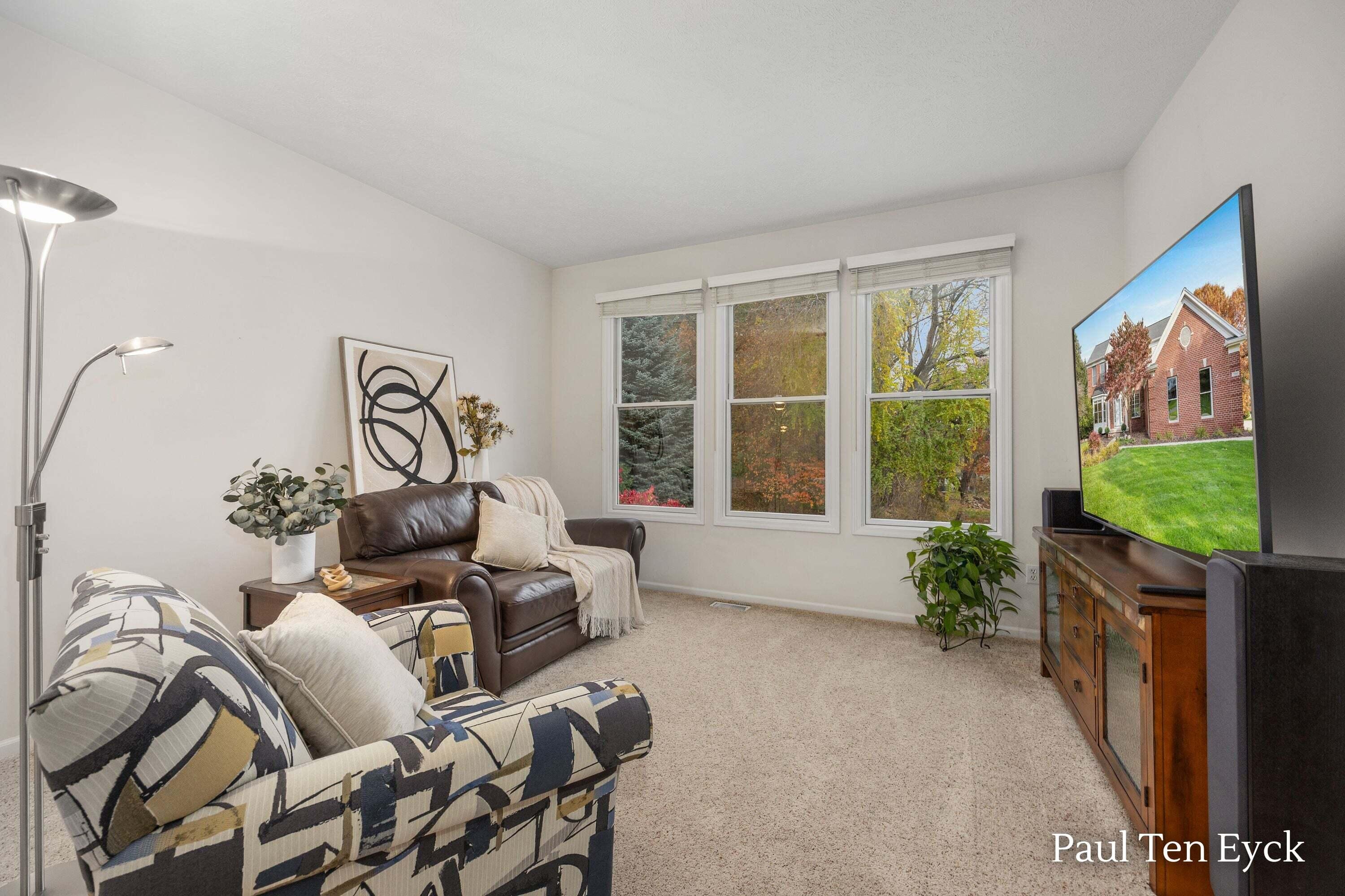 7069 Maplecrest Drive SE Grand Rapids MI 49546