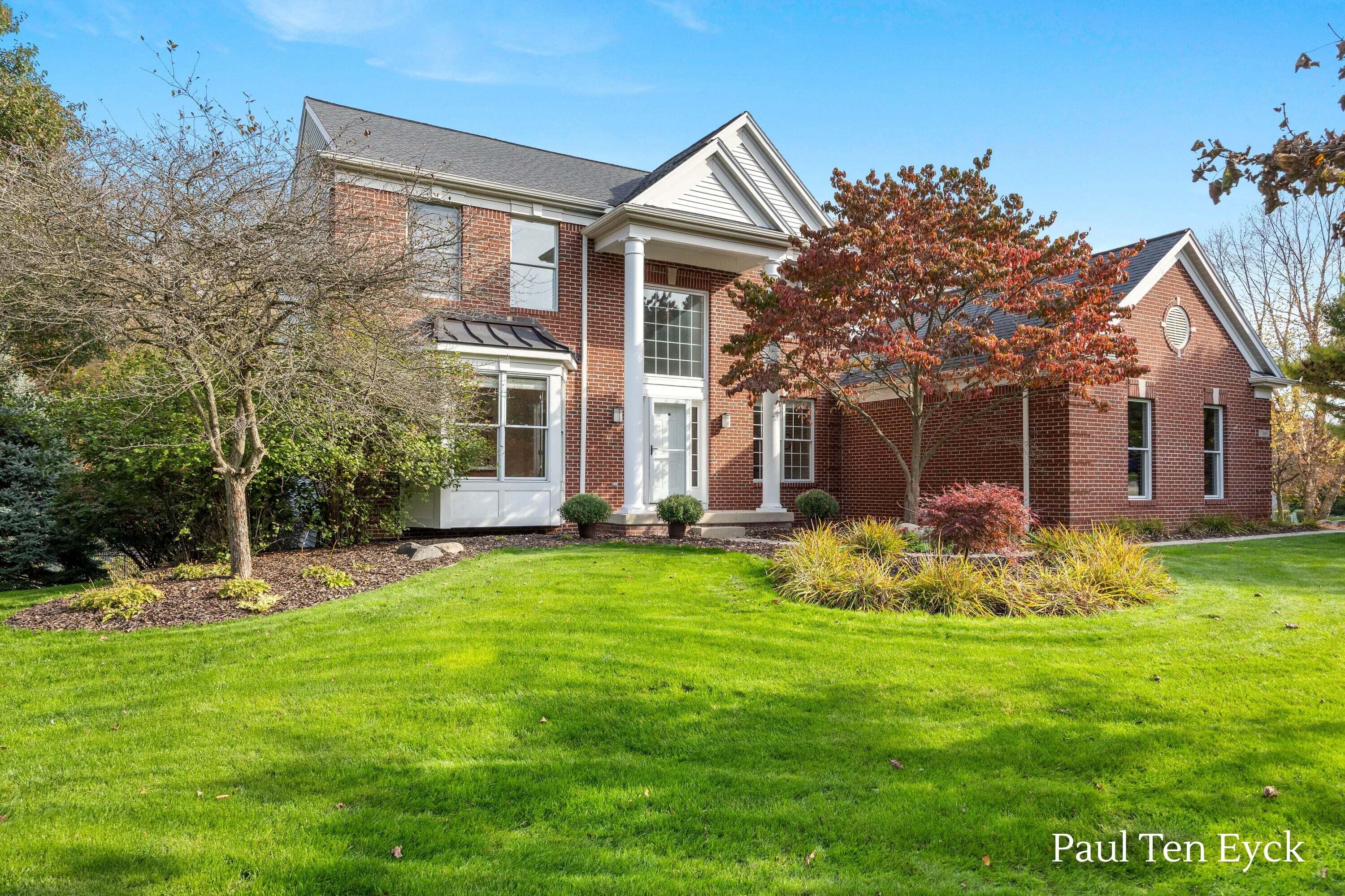 7069 Maplecrest Drive SE Grand Rapids MI 49546