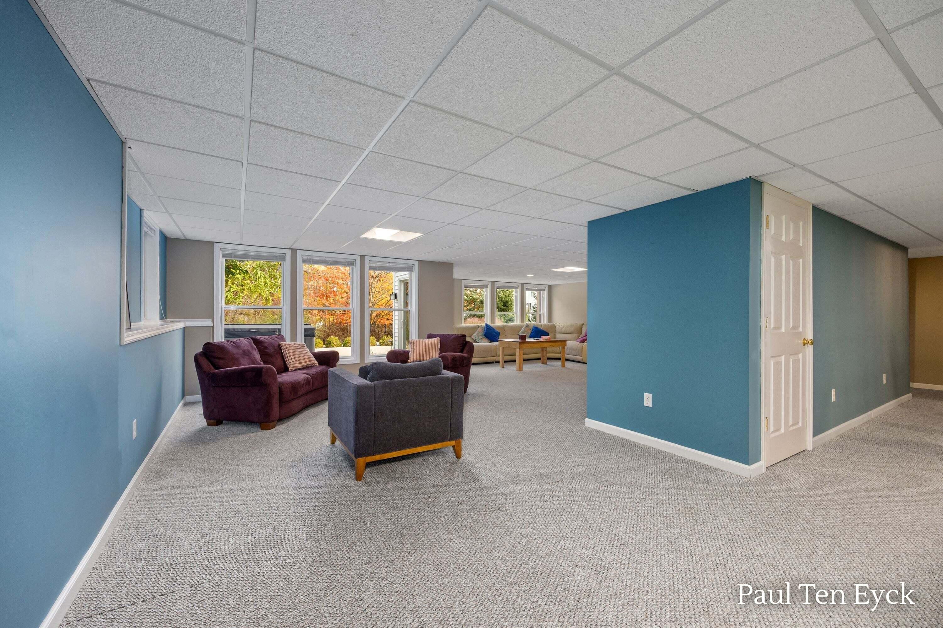 7069 Maplecrest Drive SE Grand Rapids MI 49546