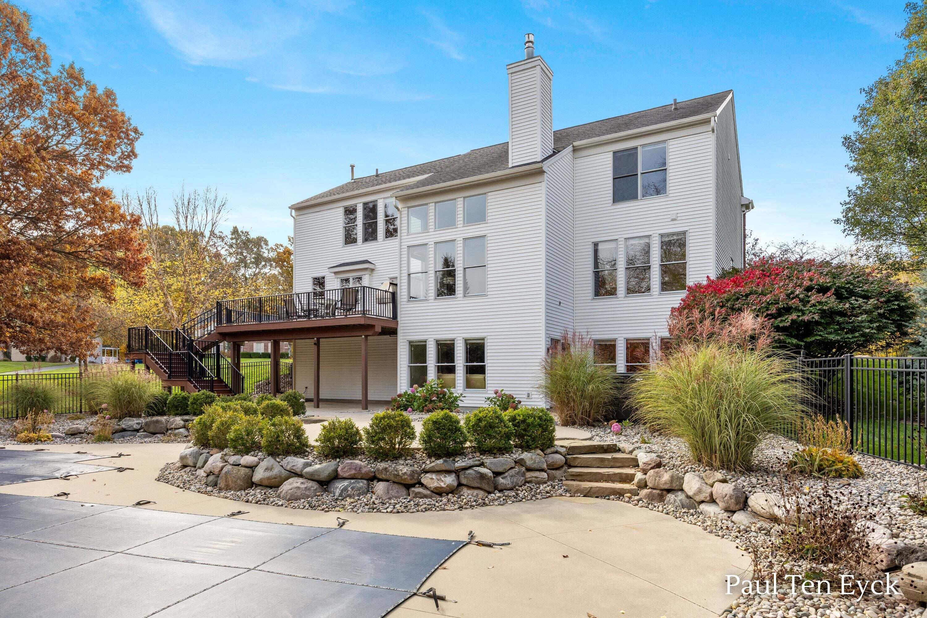 7069 Maplecrest Drive SE Grand Rapids MI 49546