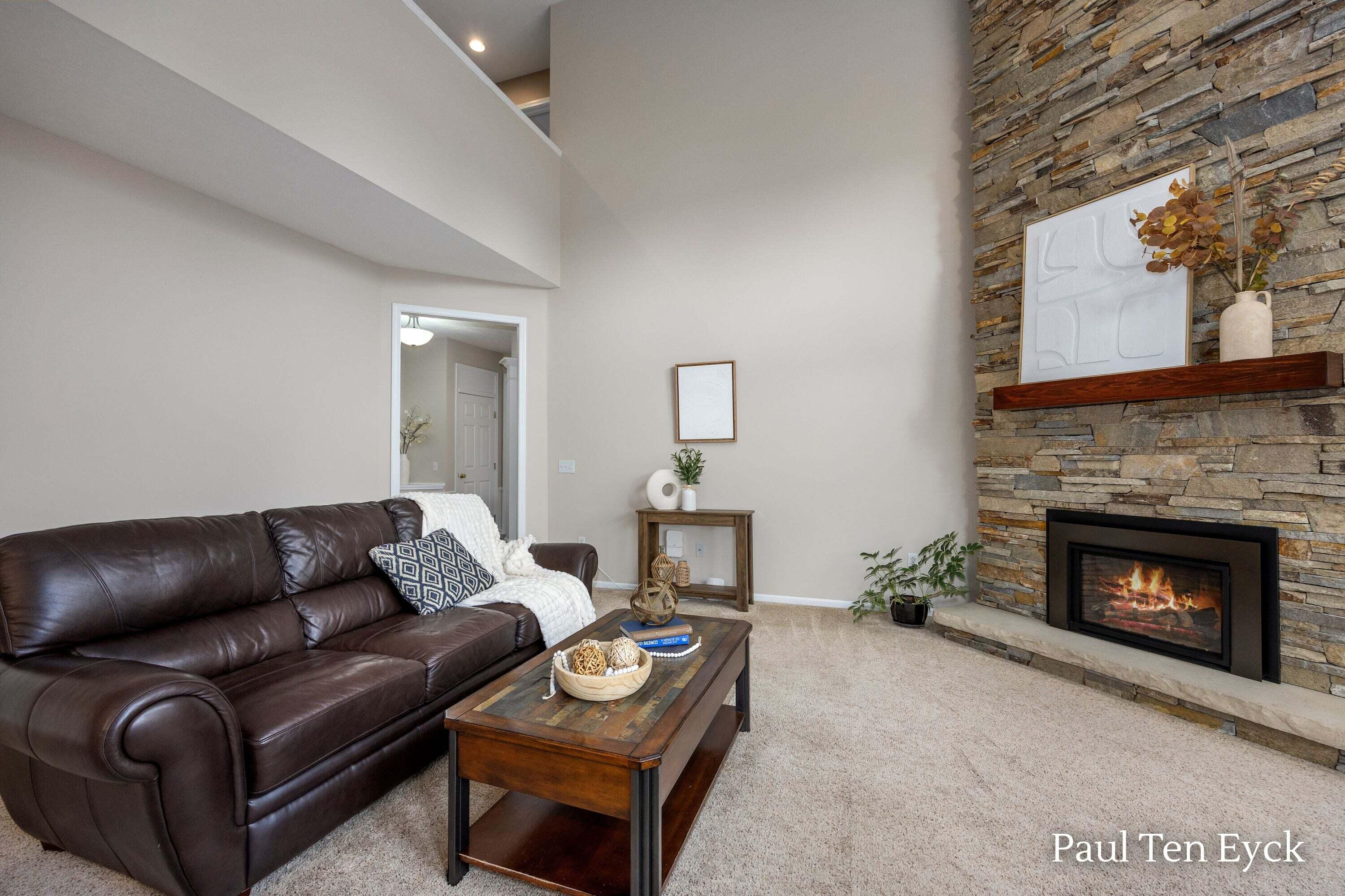 7069 Maplecrest Drive SE Grand Rapids MI 49546