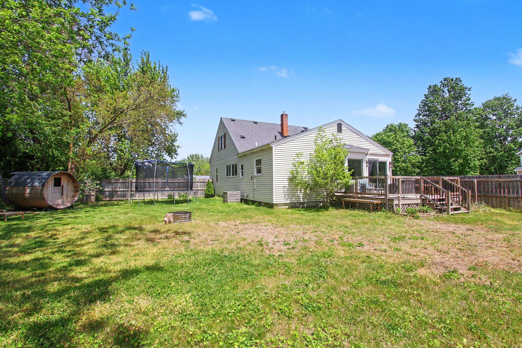 1222 W 32nd Street Holland MI 49423