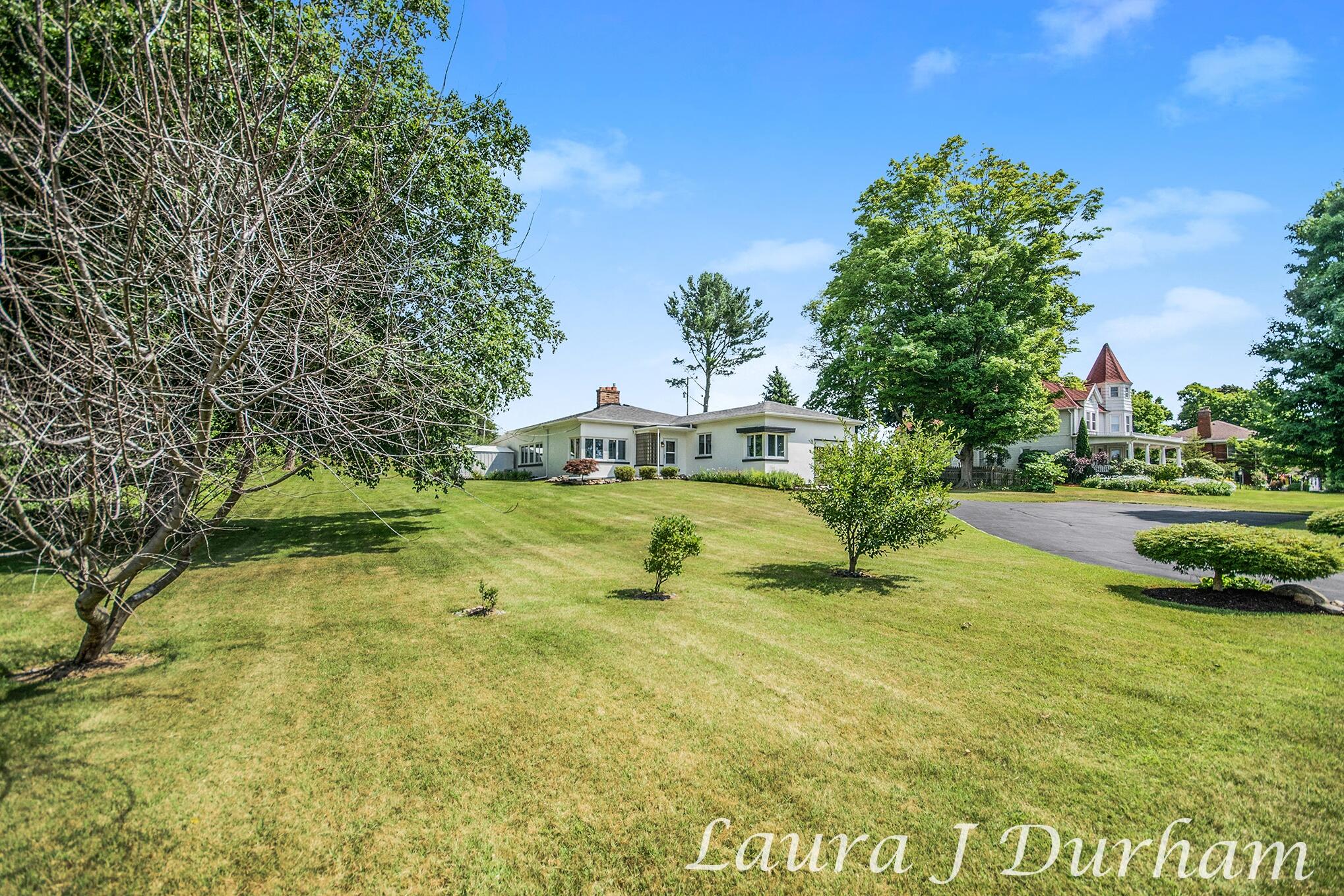 638 W Main Street Fennville MI 49408