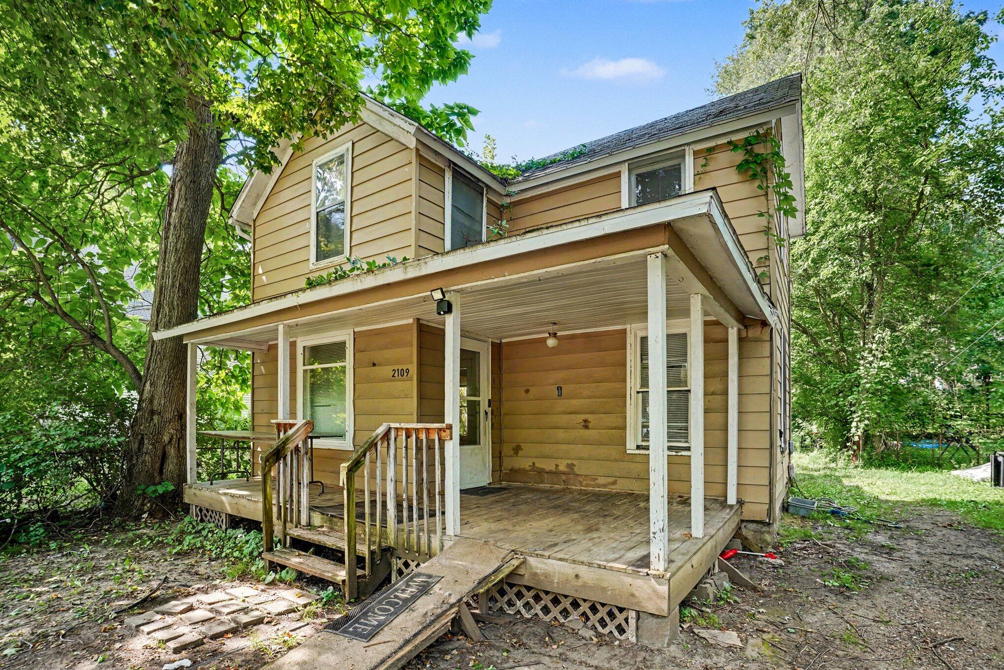 2109 Briar Place Kalamazoo MI 49048