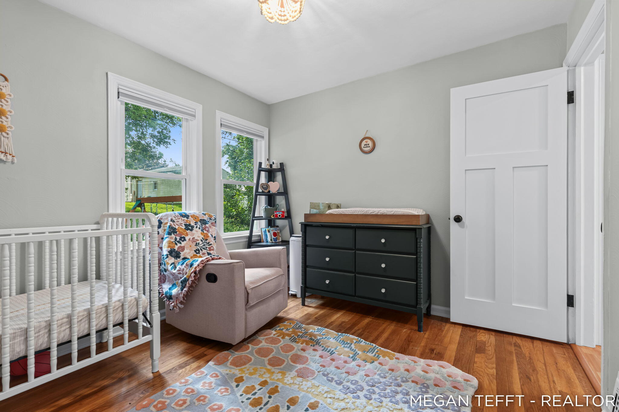 1074 Washtenaw Drive NE Grand Rapids MI 49505