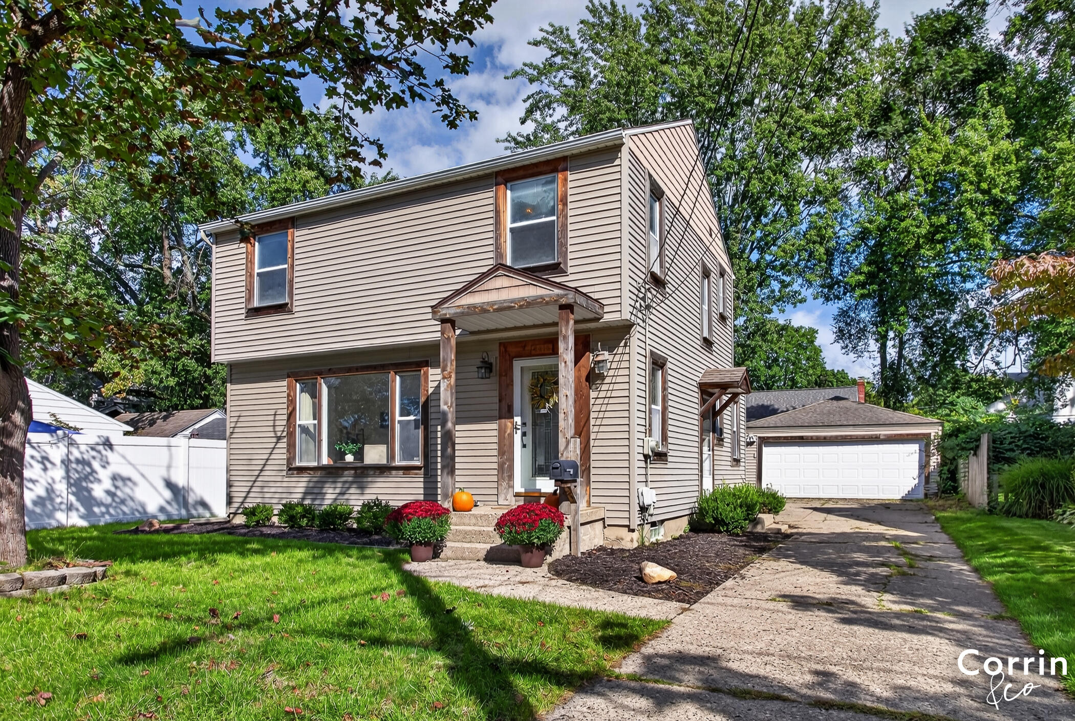 2416 Aleda Avenue SE Grand Rapids MI 49507