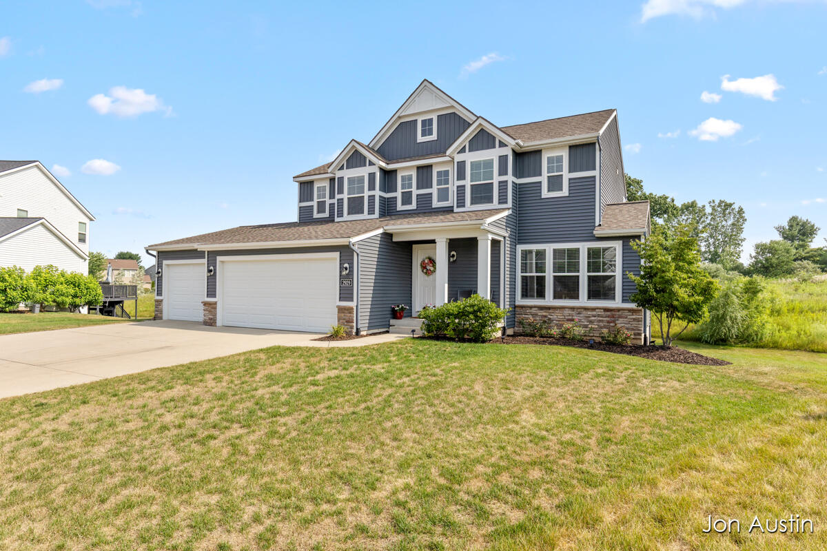 2929 E Morgan Trail NE Rockford MI 49341