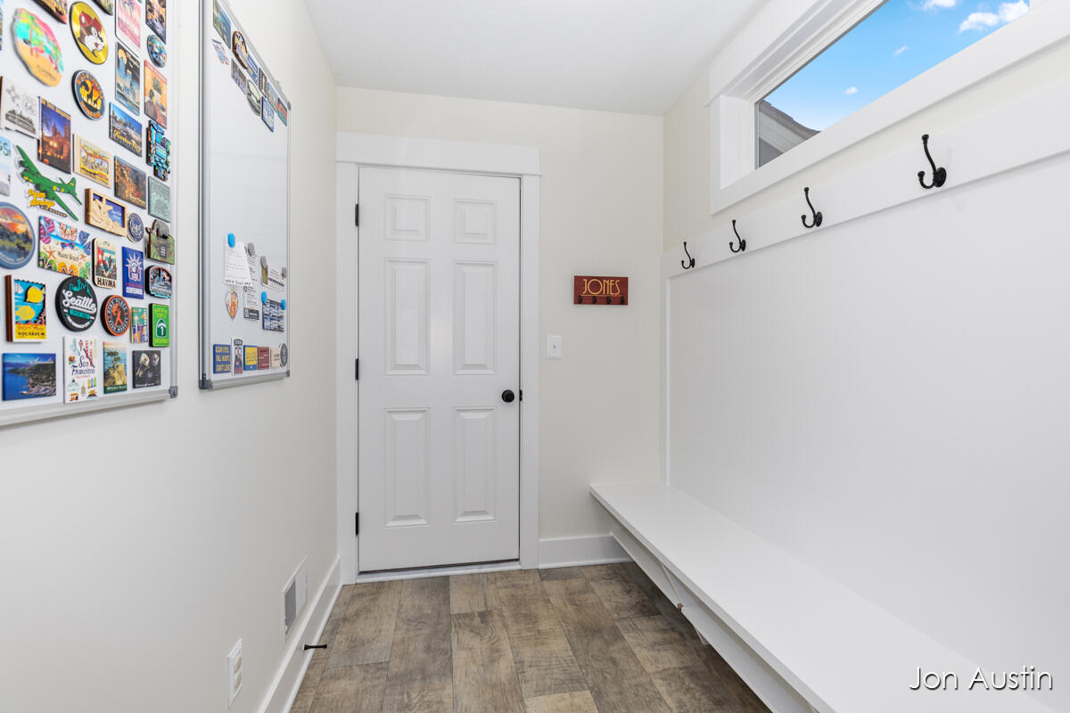 2929 E Morgan Trail NE Rockford MI 49341