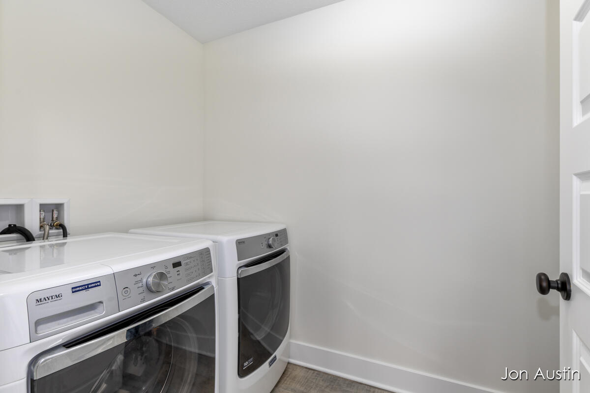 2929 E Morgan Trail NE Rockford MI 49341
