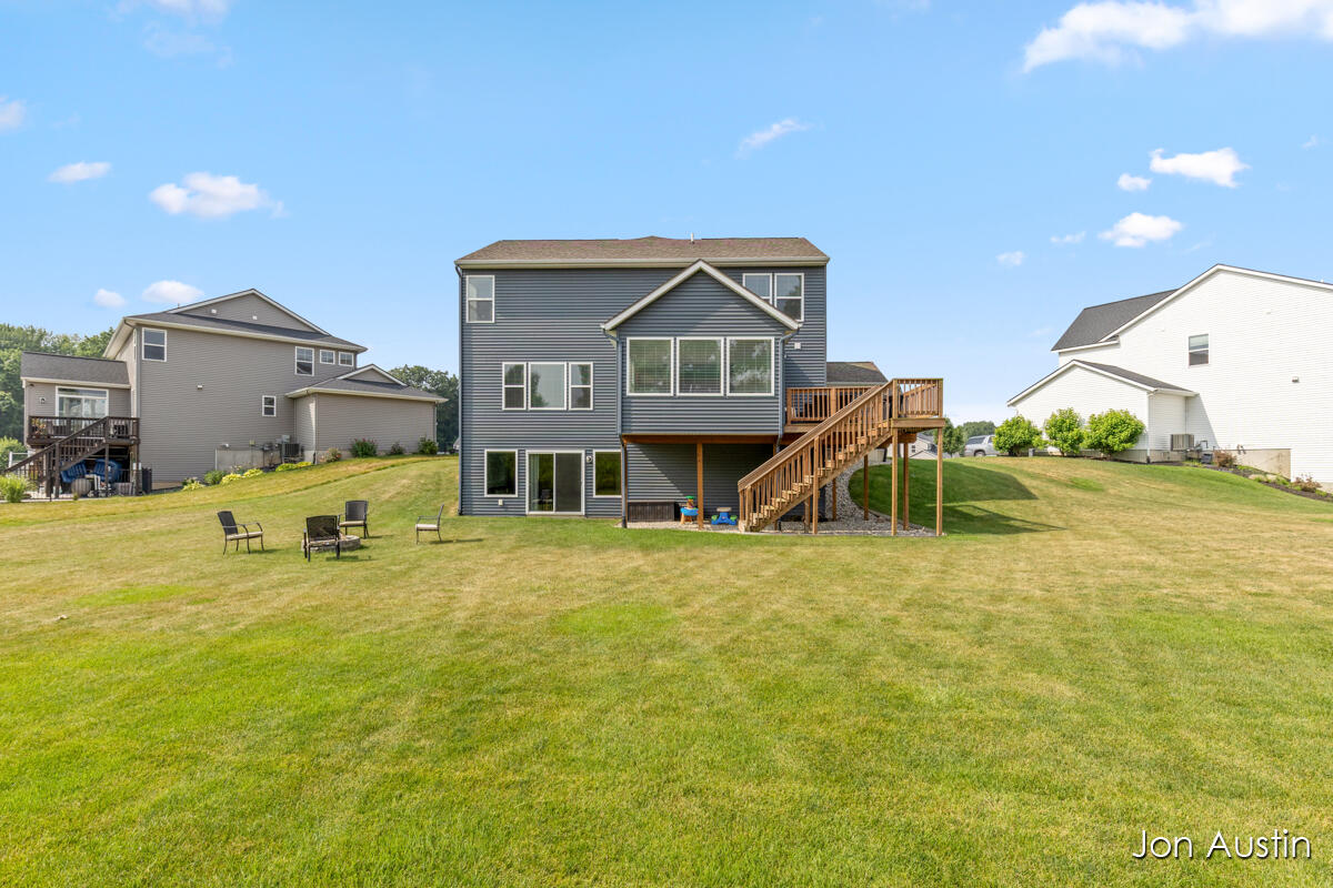2929 E Morgan Trail NE Rockford MI 49341