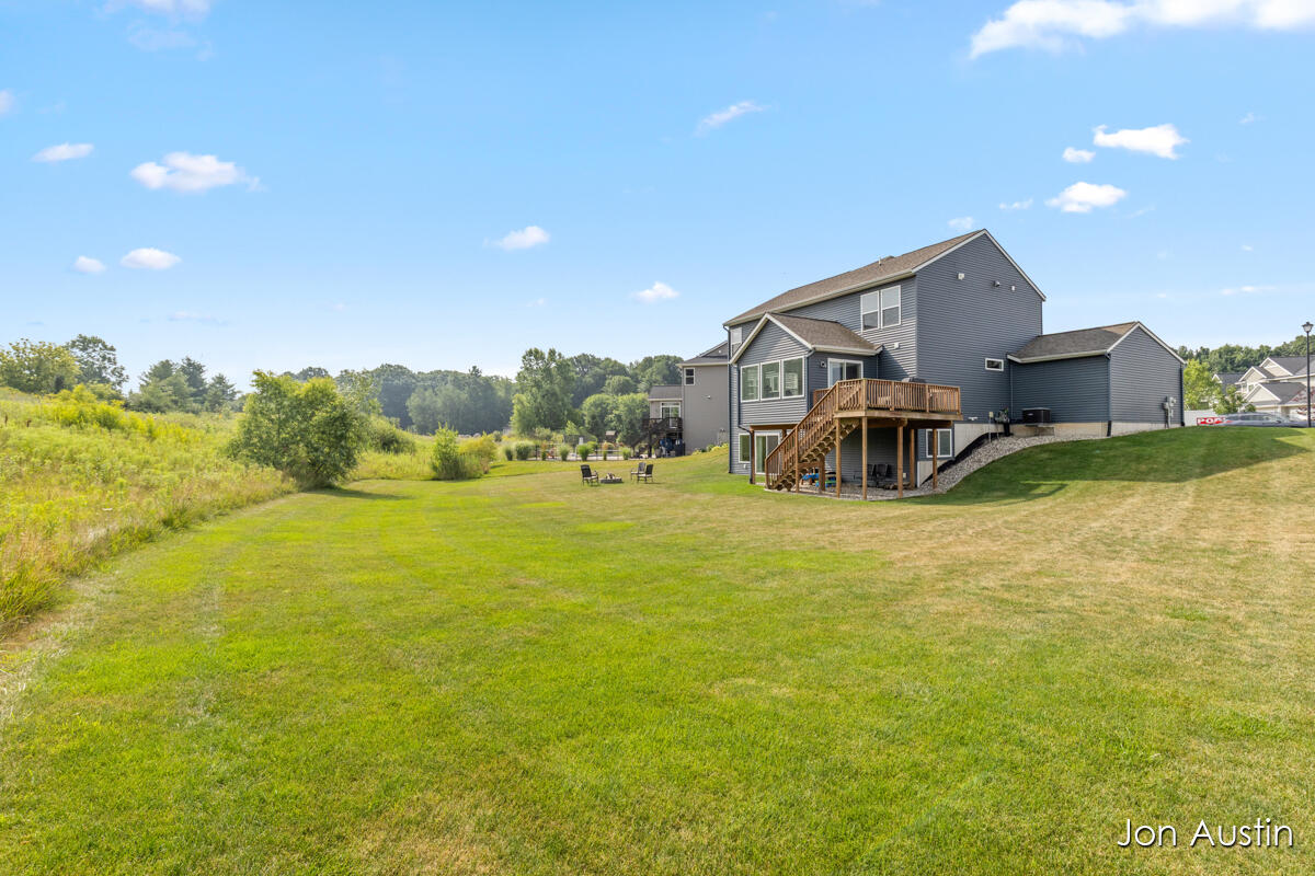 2929 E Morgan Trail NE Rockford MI 49341
