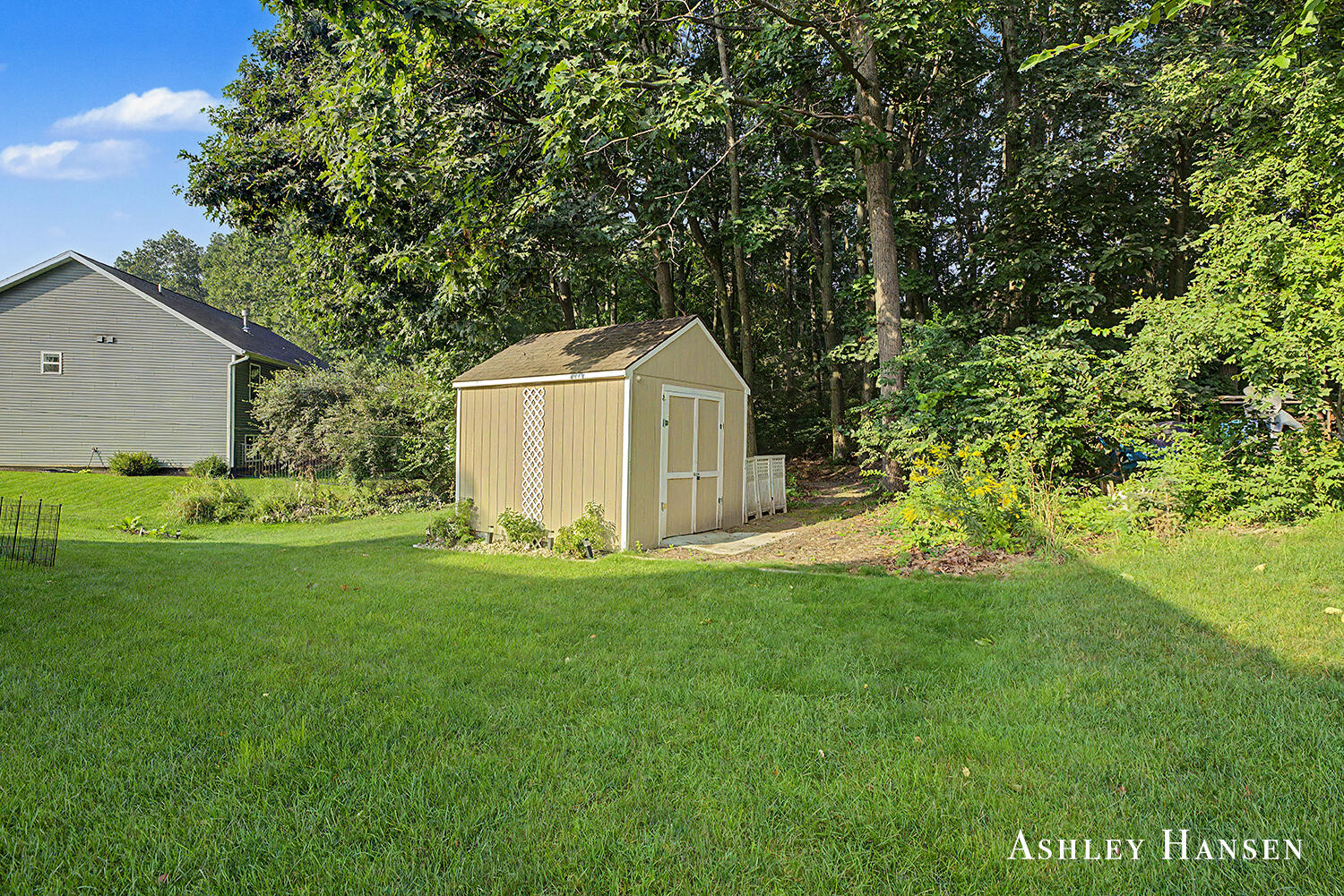 163 Dogwood Drive NE Rockford MI 49341
