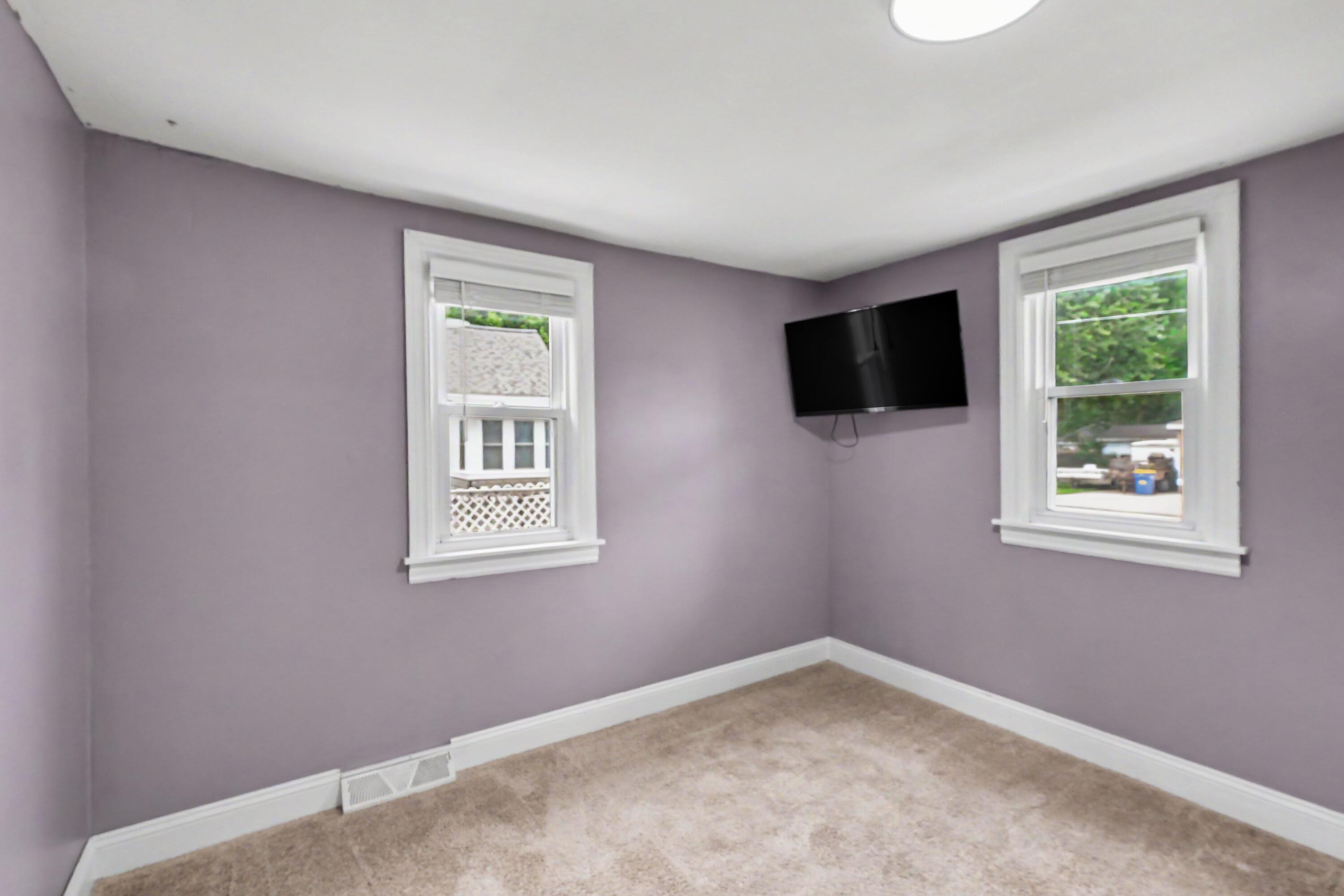 933 Benjamin Avenue NE Grand Rapids MI 49503