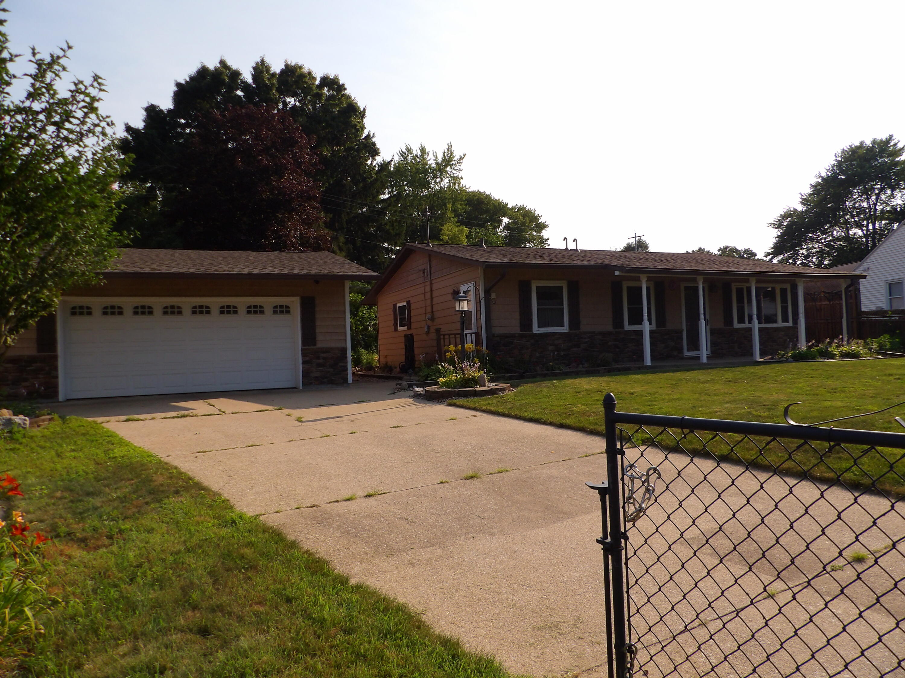2432 Allerton Street Niles MI 49120