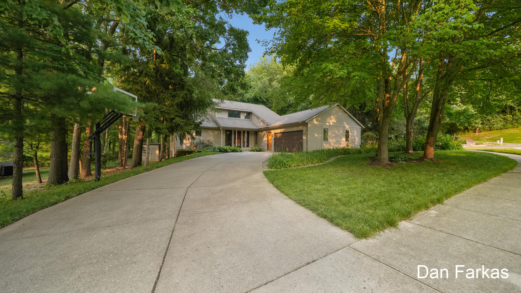 3262 Breckenridge Court NE Grand Rapids MI 49525