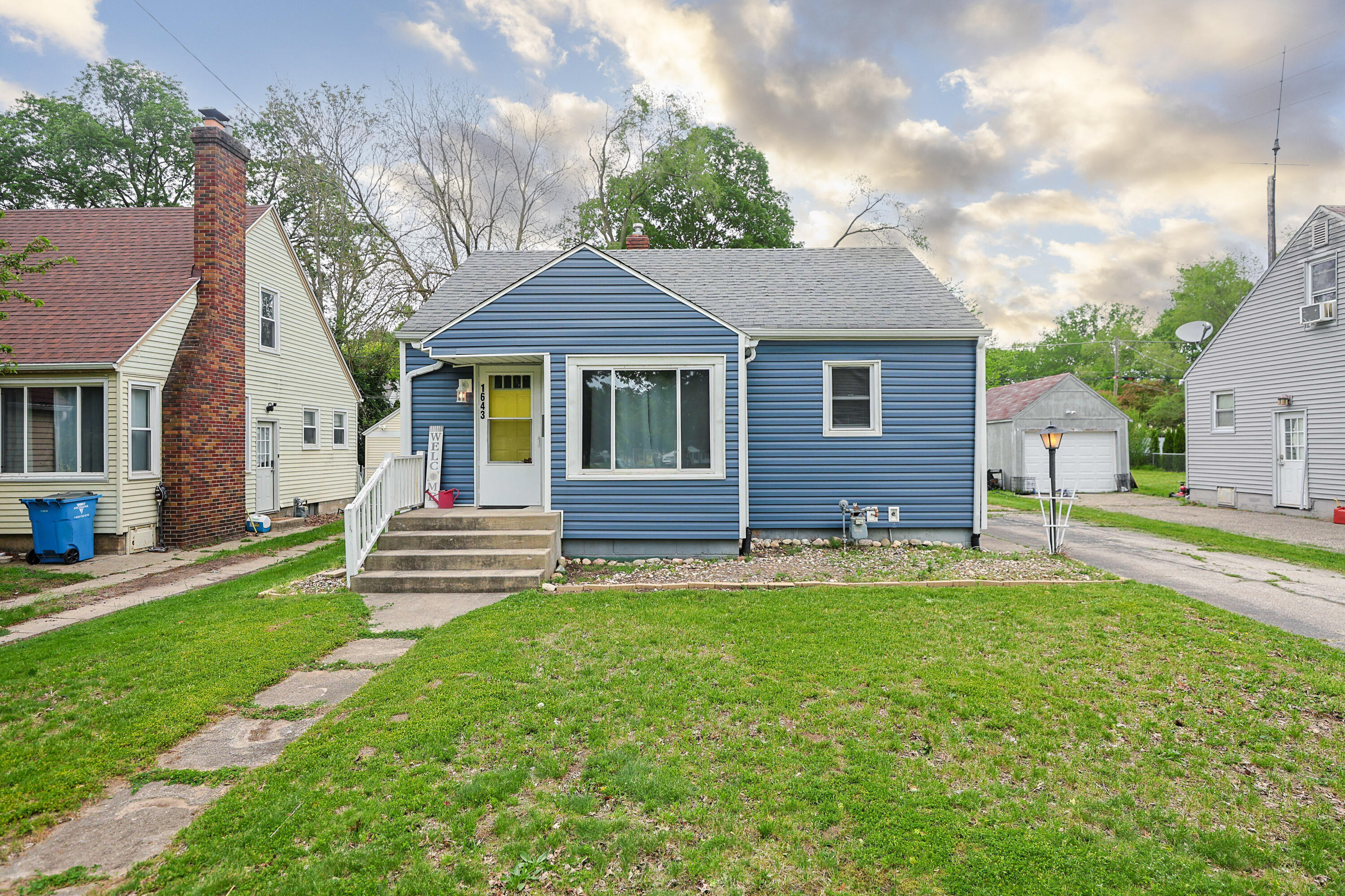 1643 Ferry Street Niles MI 49120