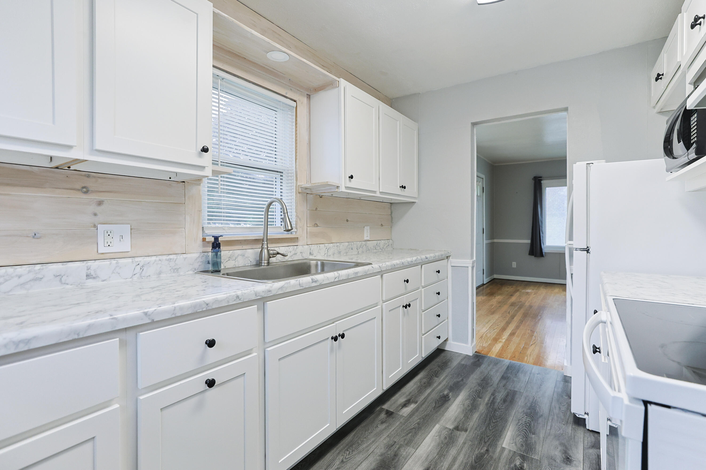 1643 Ferry Street Niles MI 49120