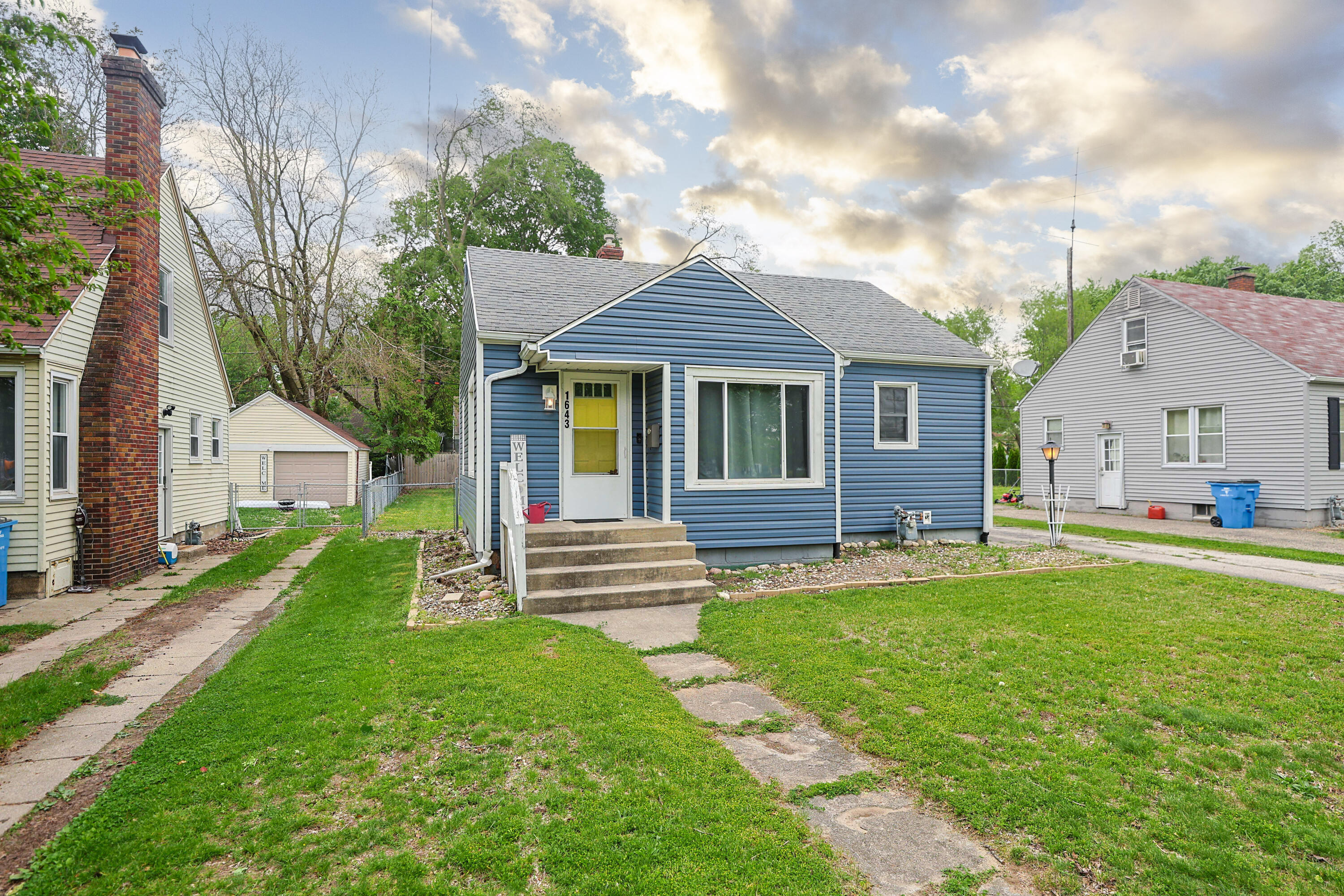 1643 Ferry Street Niles MI 49120