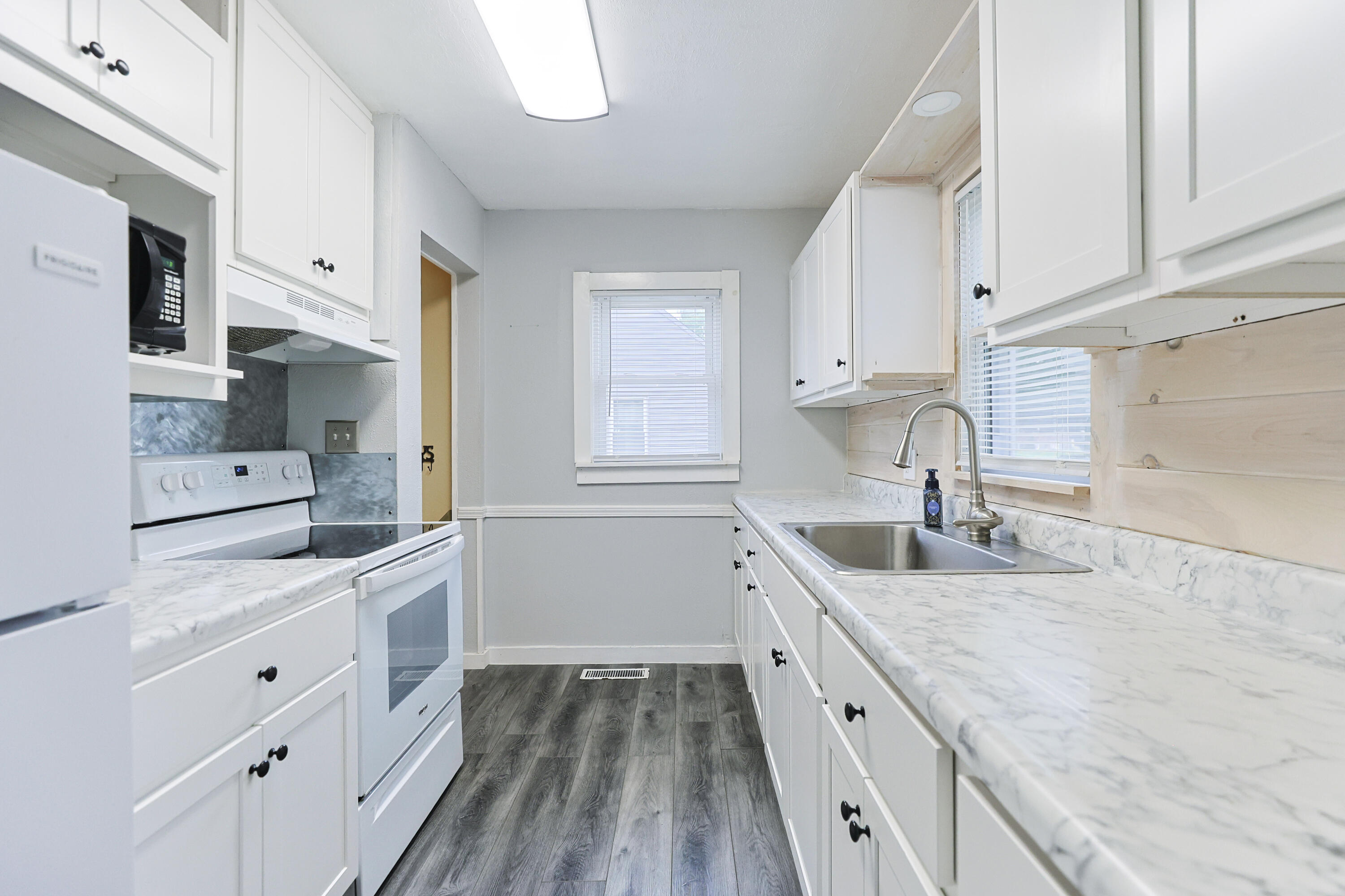 1643 Ferry Street Niles MI 49120
