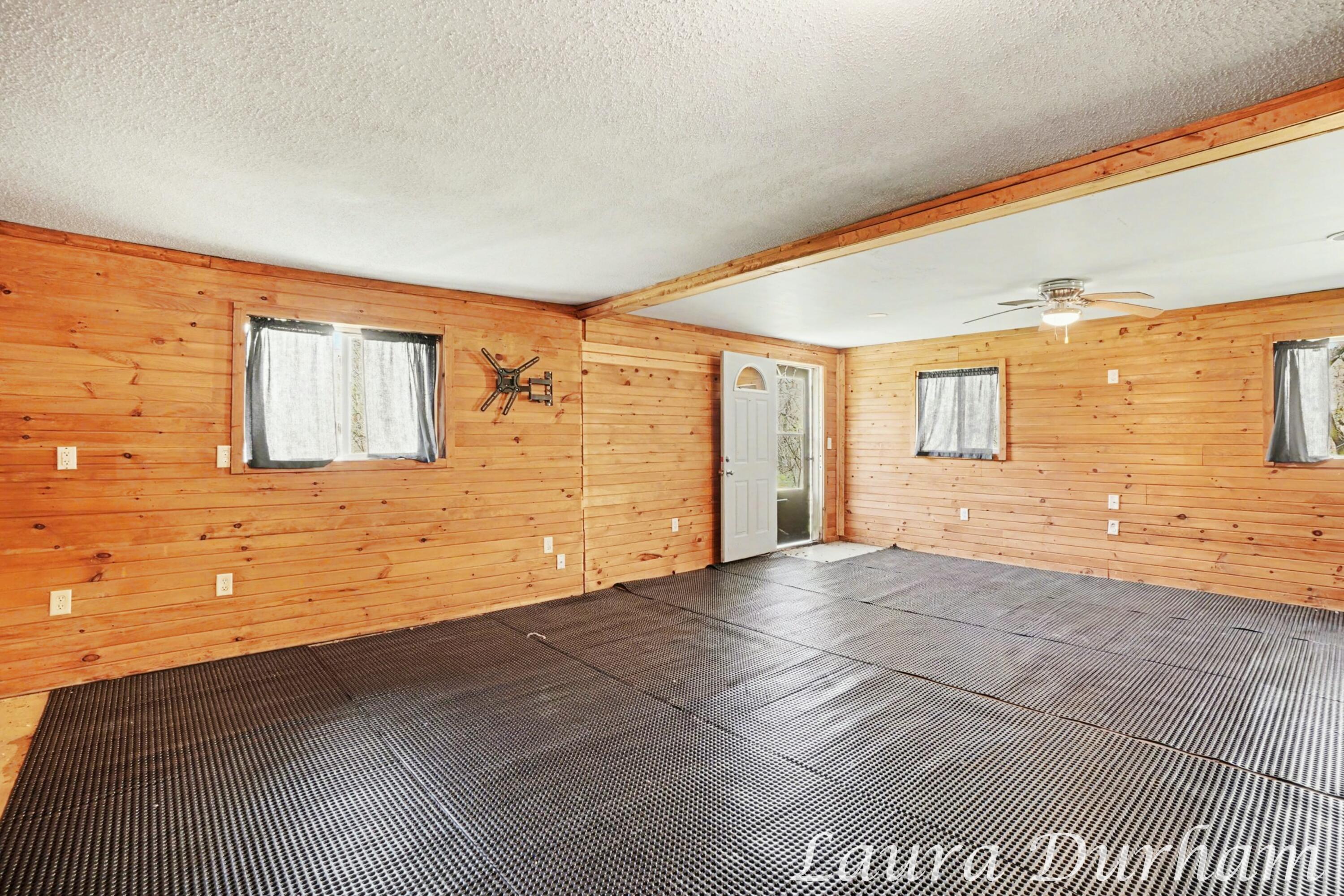 6935 116th Avenue Fennville MI 49408
