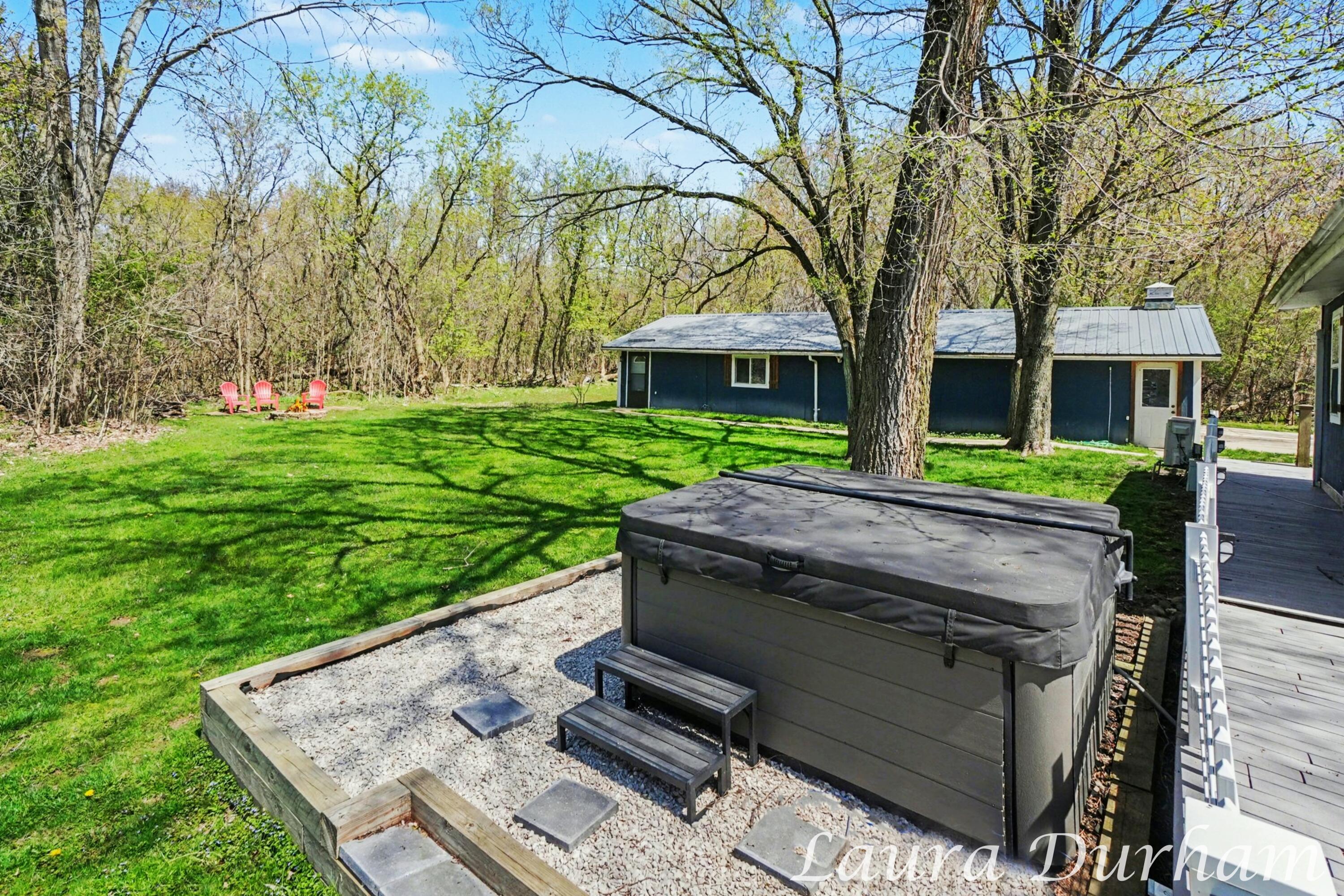 6935 116th Avenue Fennville MI 49408