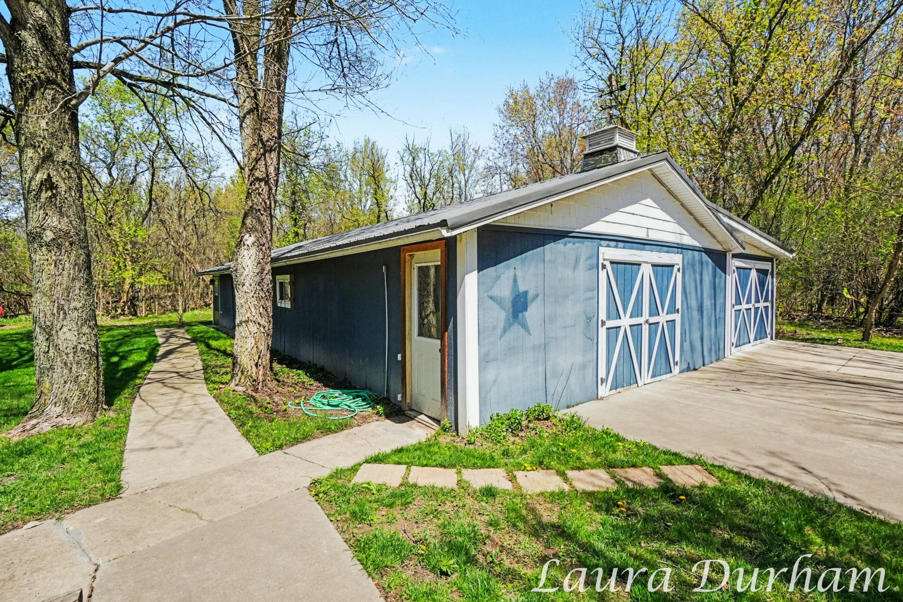6935 116th Avenue Fennville MI 49408