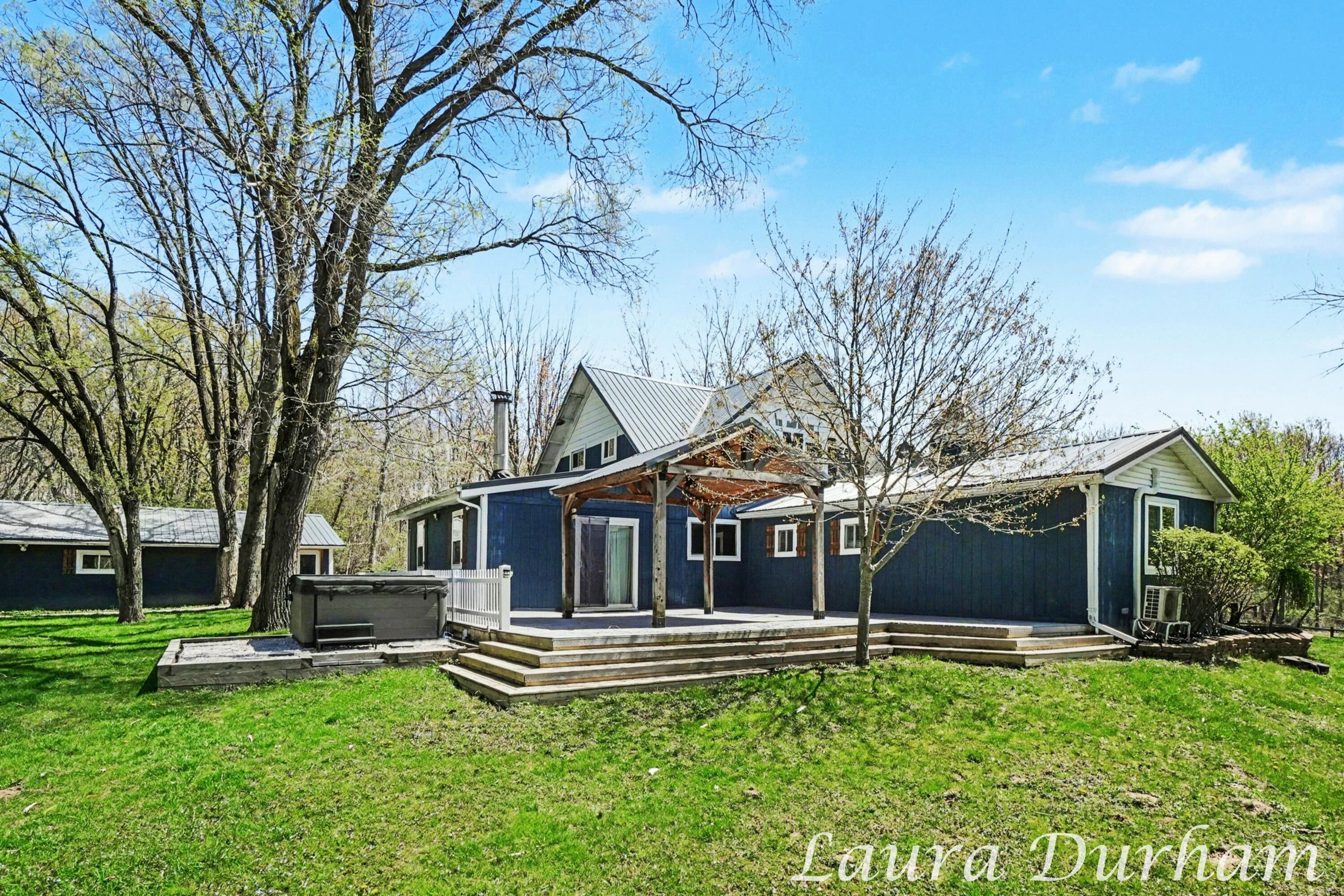 6935 116th Avenue Fennville MI 49408