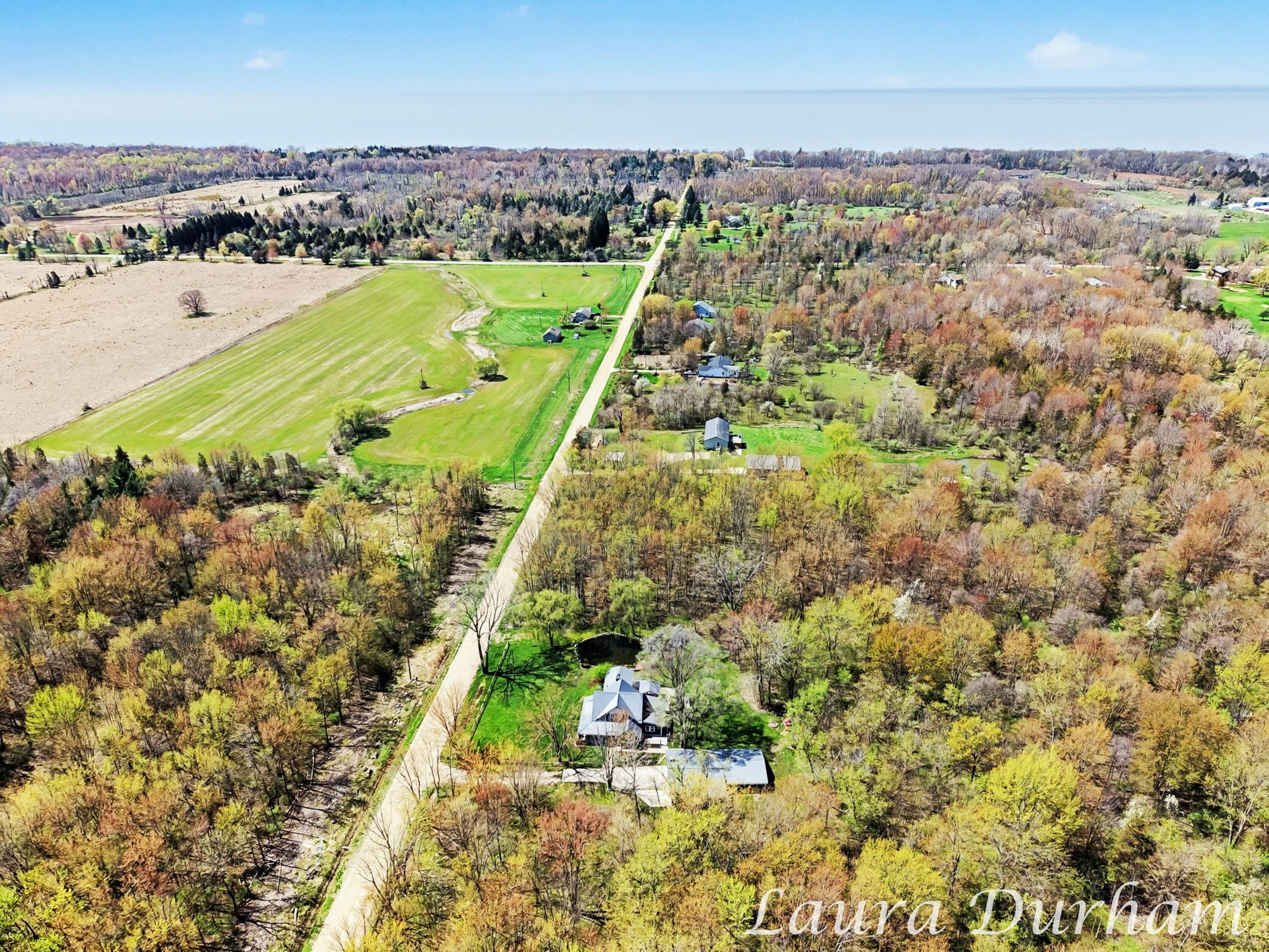 6935 116th Avenue Fennville MI 49408