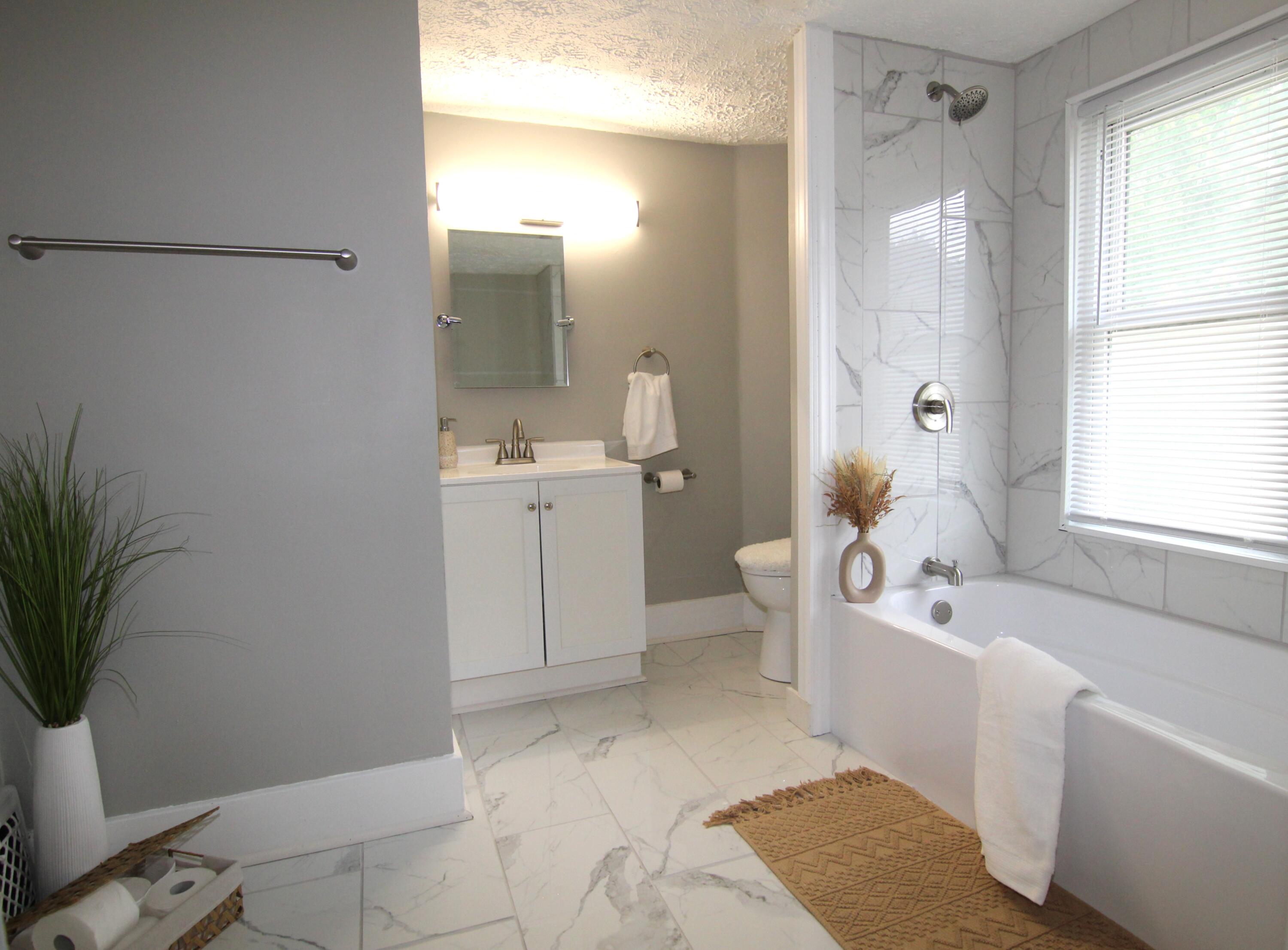 905 Cooper Avenue Kalamazoo MI 49048