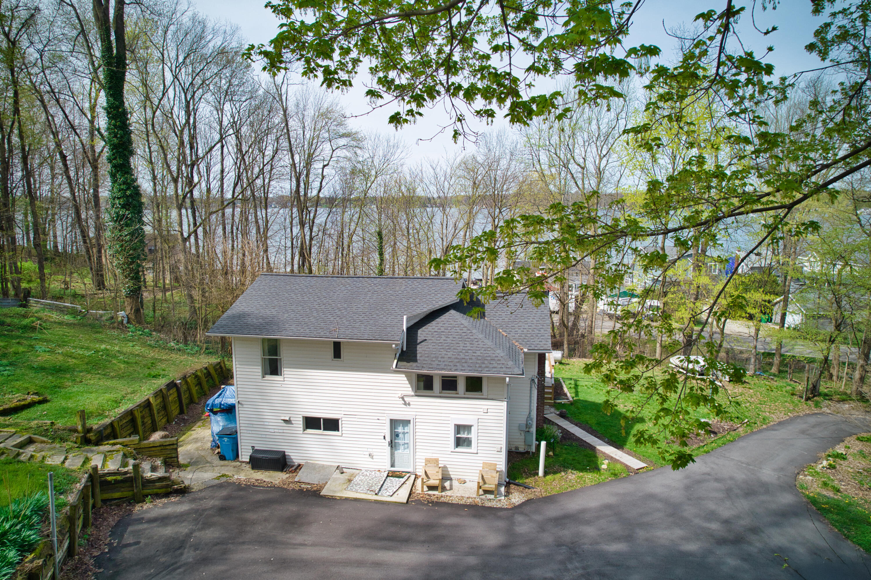 54879 Indian Lake Dowagiac MI 49047