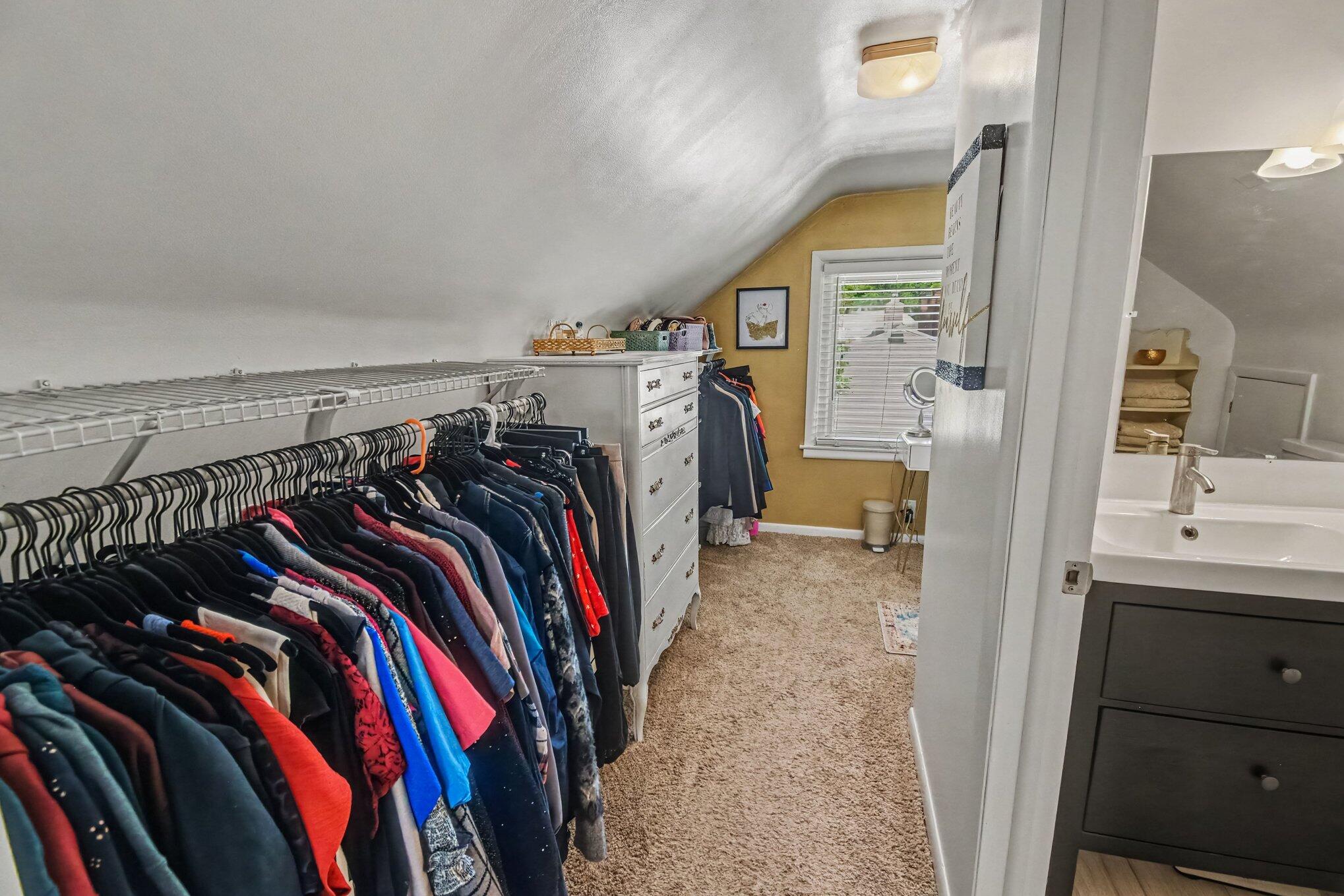 843 Fairfield Avenue NW Grand Rapids MI 49504